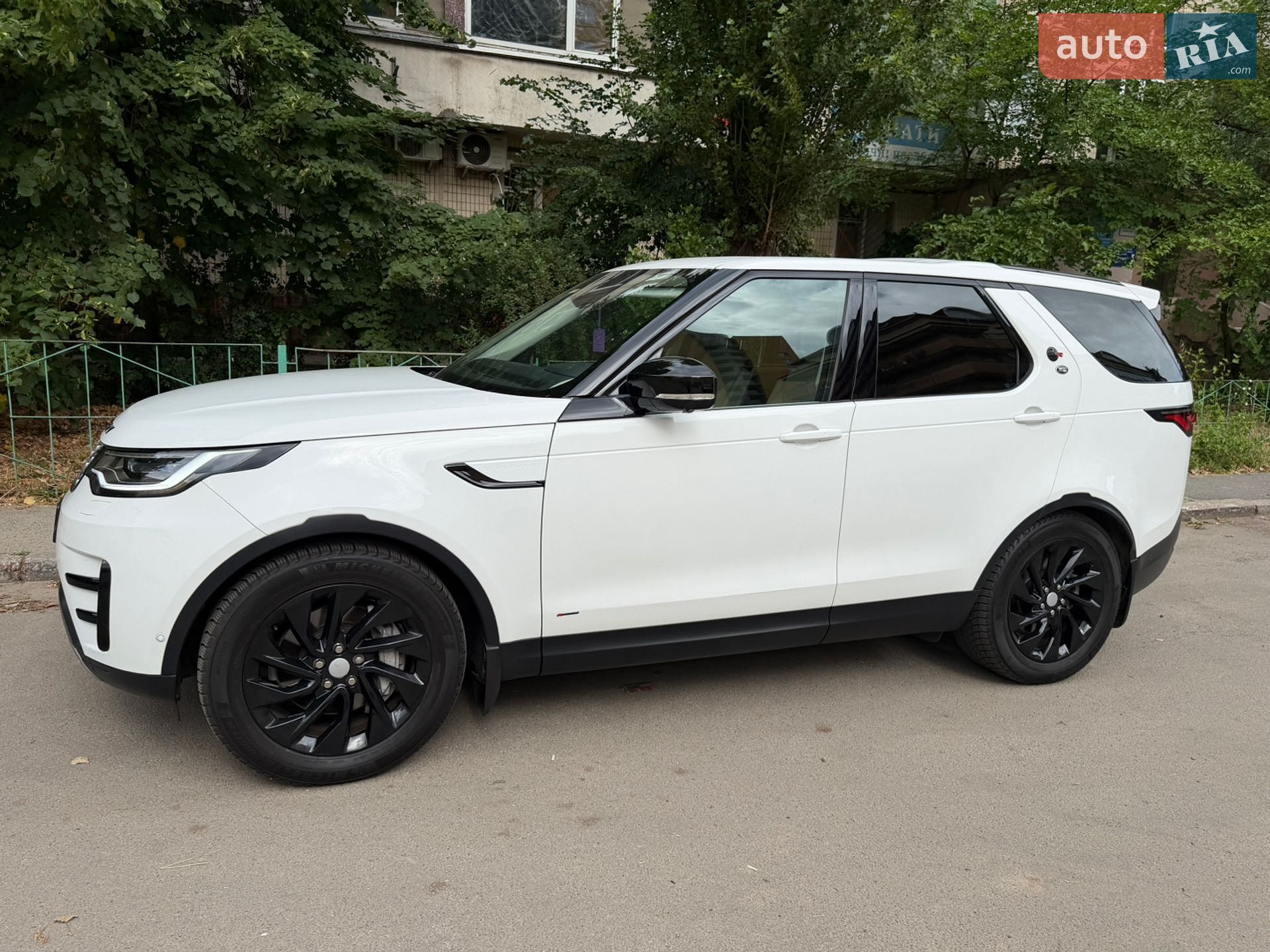 Land Rover Discovery 2021 VIN SALRA2BW9M2453862 фото оголошення 5 з 46
