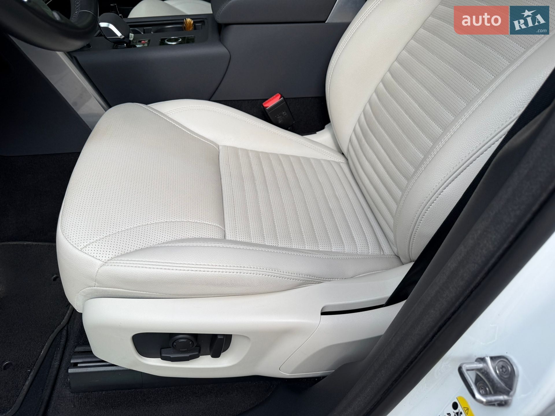 Land Rover Discovery 2021 VIN SALRA2BW9M2453862 фото оголошення 31 з 46