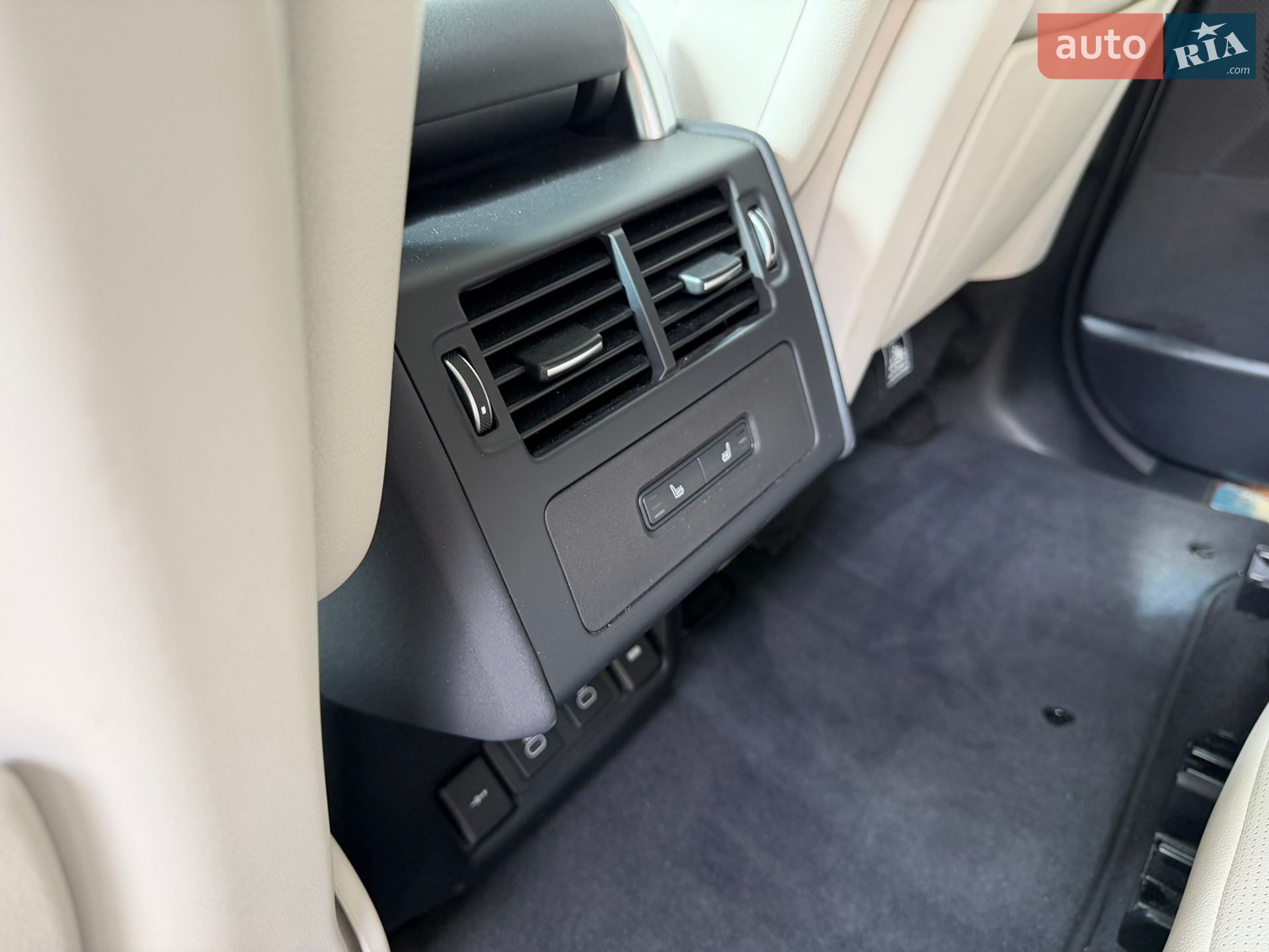 Land Rover Discovery 2021 VIN SALRA2BW9M2453862 фото оголошення 44 з 46