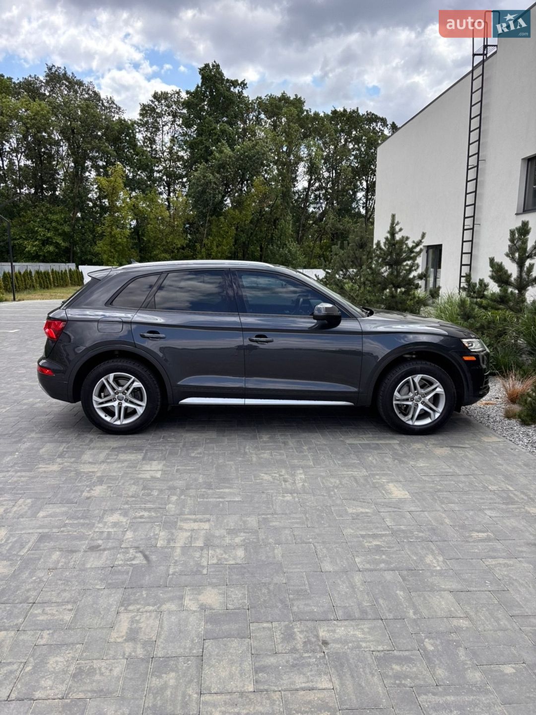 Audi Q5 2016 VIN WA1ANAFY3J2001846 фото оголошення 5 з 22
