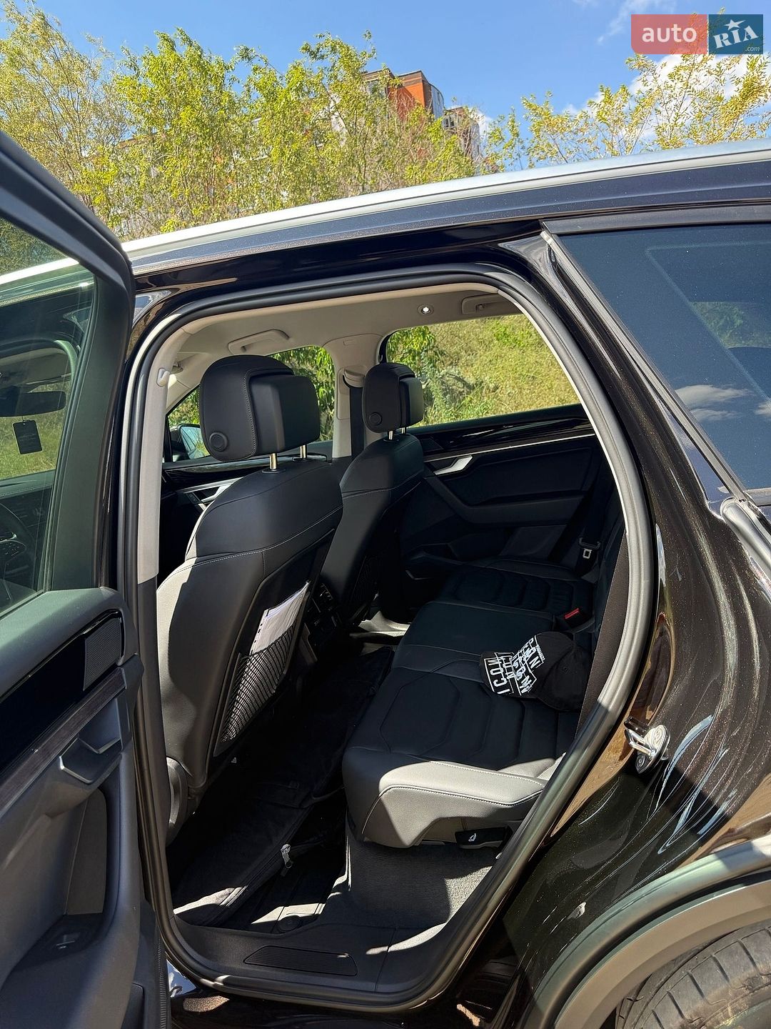 Volkswagen Touareg 2020 VIN WVGZZZCRZMD005579 фото оголошення 14 з 23