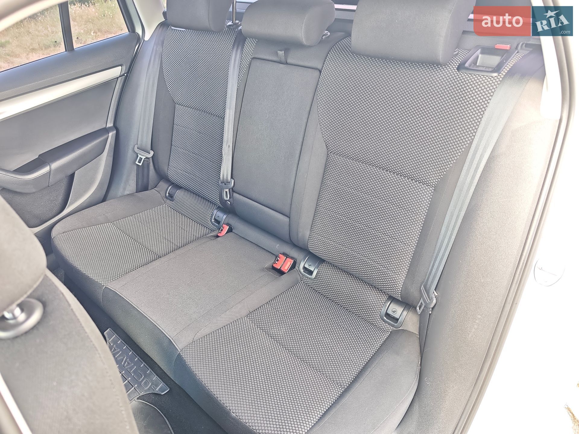 Skoda Octavia 2016 VIN TMBJJ7NE1H0092293 фото оголошення 21 з 31