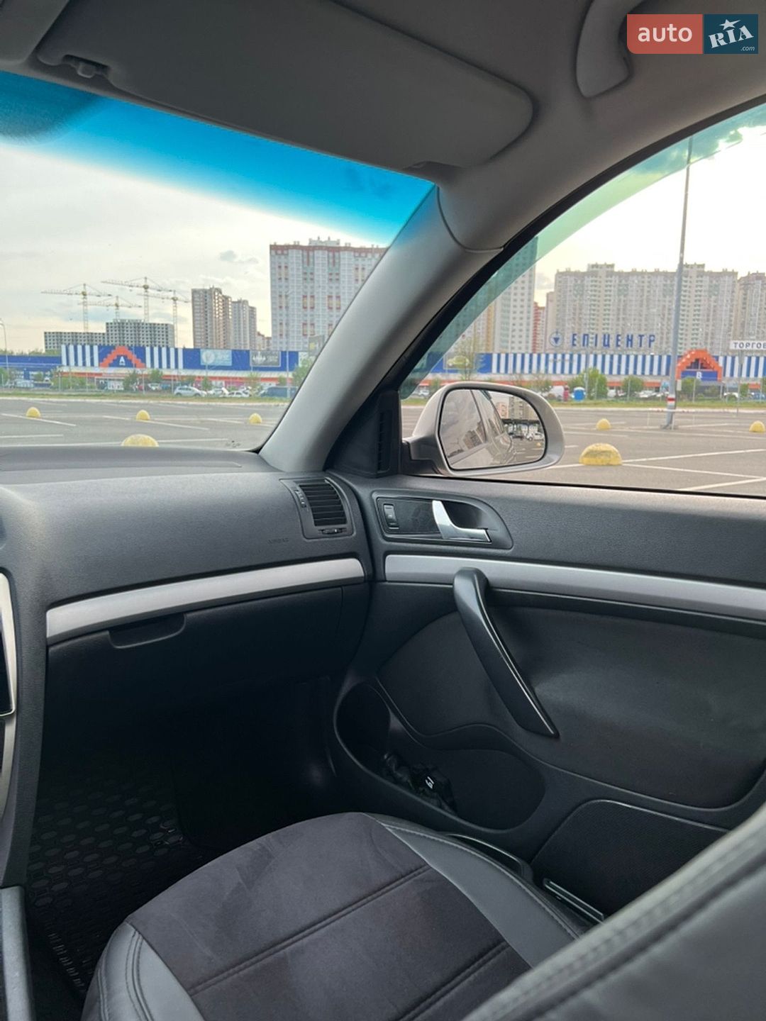 Skoda Octavia 2011 VIN TMBBA41Z6CB151587 фото оголошення 14 з 26