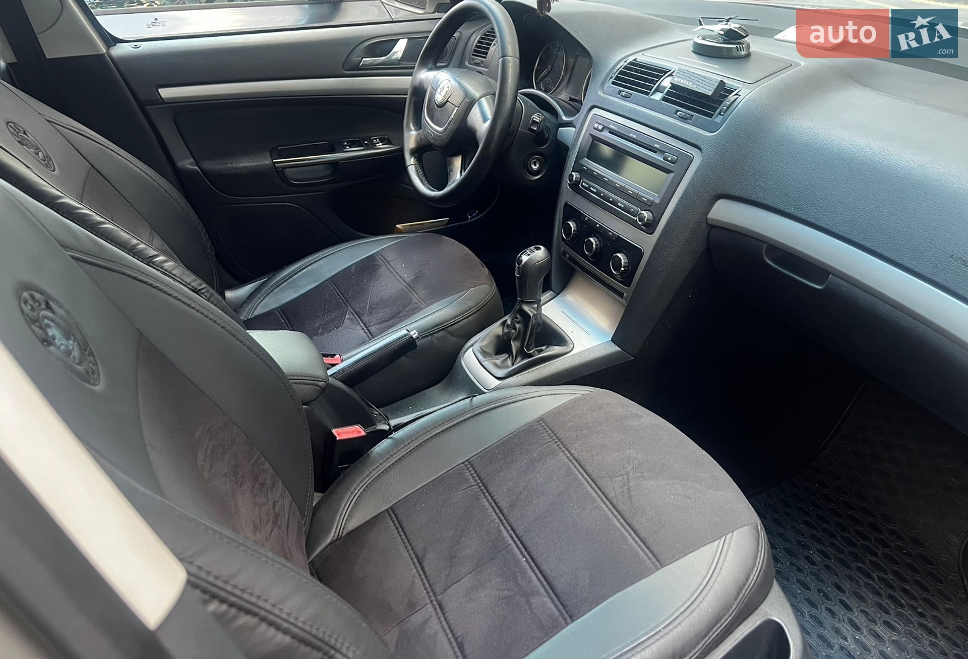 Skoda Octavia 2011 VIN TMBBA41Z6CB151587 фото оголошення 20 з 26