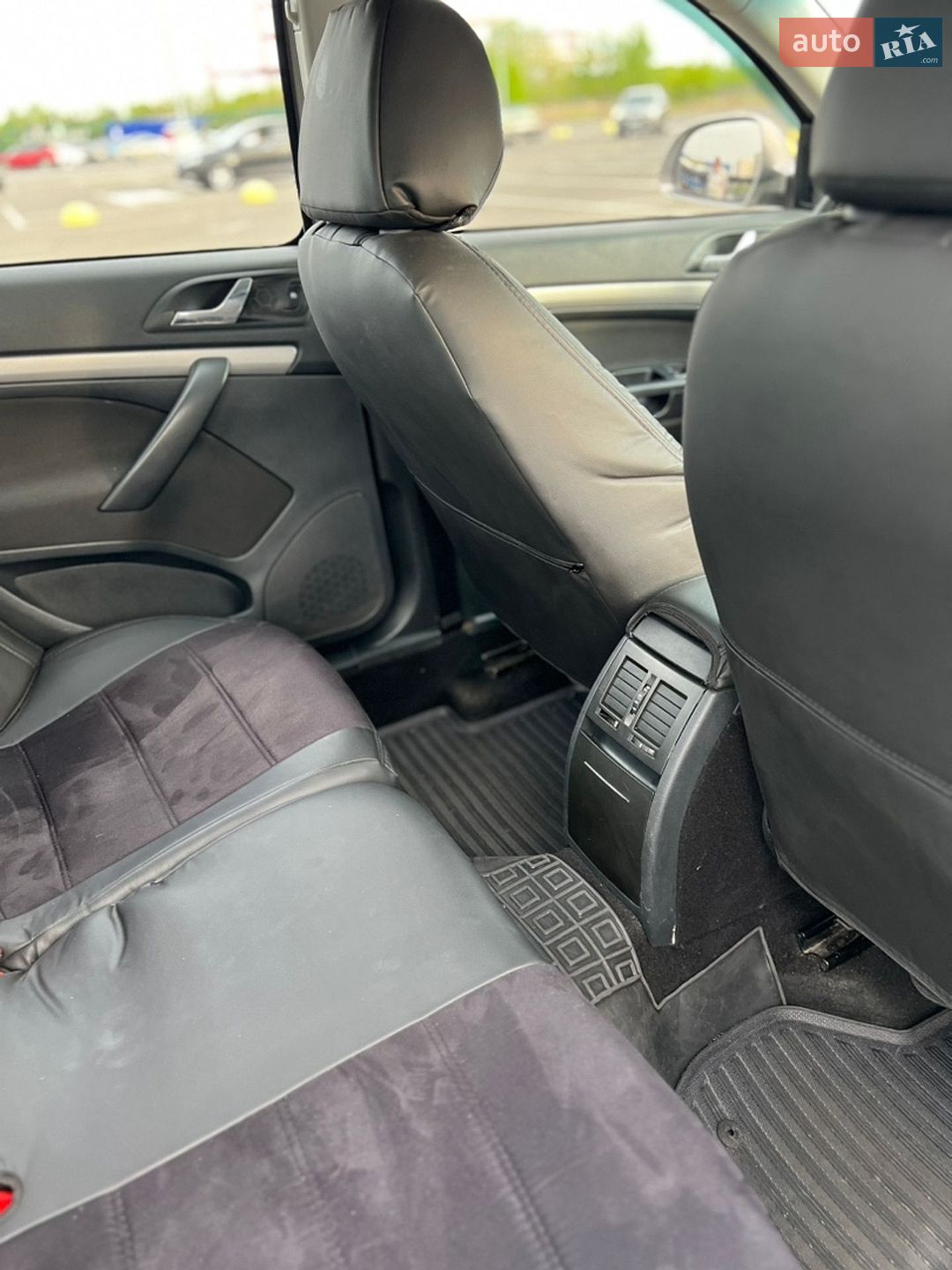Skoda Octavia 2011 VIN TMBBA41Z6CB151587 фото оголошення 21 з 26