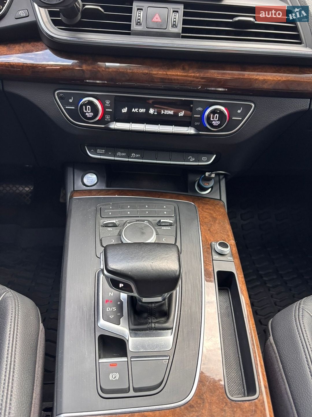 Audi Q5 2016 VIN WA1ANAFY3J2001846 фото оголошення 13 з 22