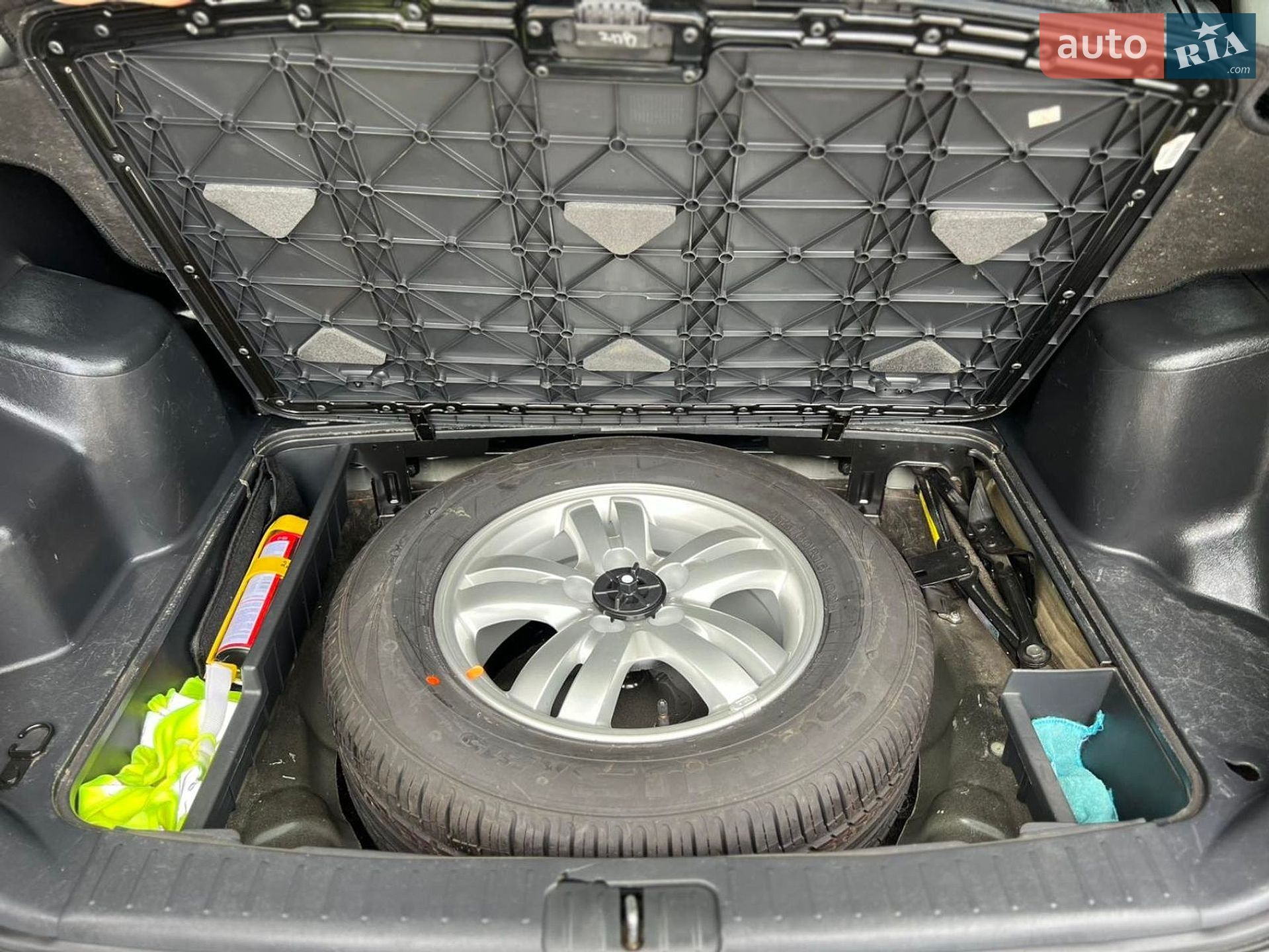 Hyundai Tucson 2007 VIN KMHJN81BP8U844355 фото оголошення 25 з 45