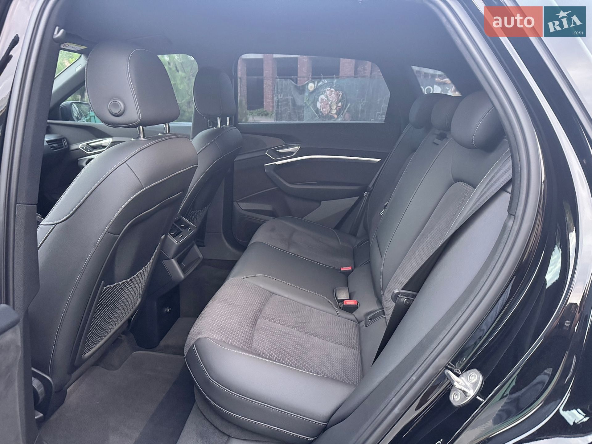 Audi e-tron 2022 VIN WAUZZZGE6NB036786 фото оголошення 33 з 53