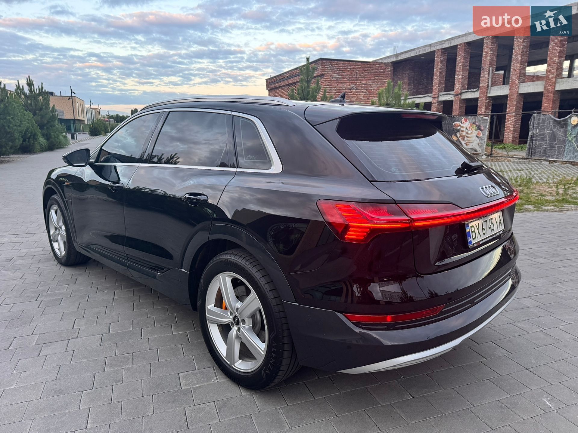 Audi e-tron 2022 VIN WAUZZZGE6NB036786 фото оголошення 14 з 53