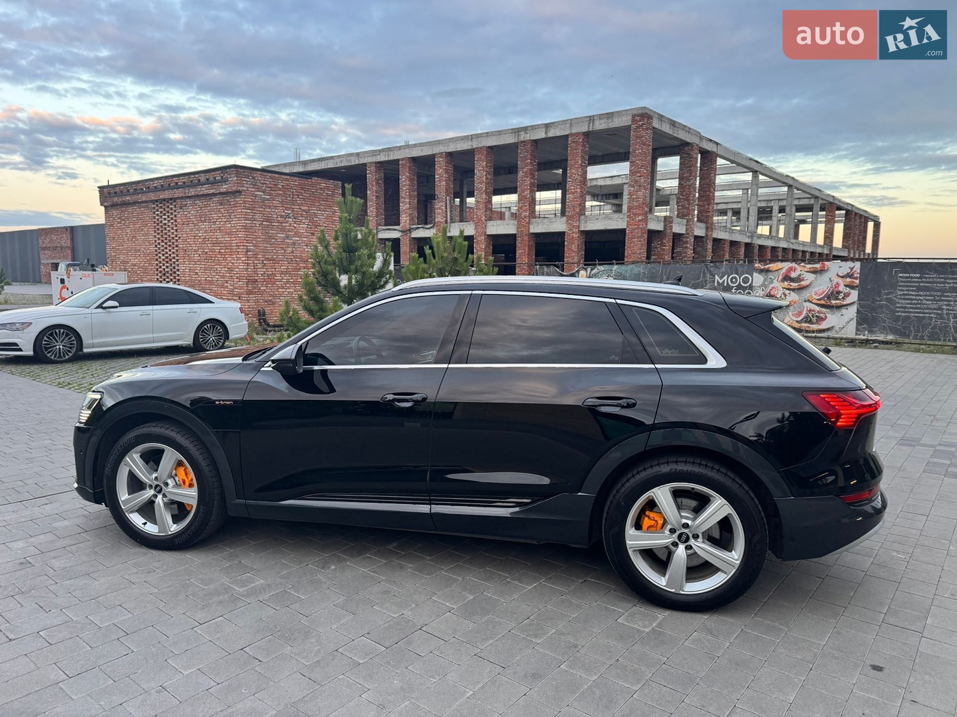 Audi e-tron 2022 VIN WAUZZZGE6NB036786 фото оголошення 9 з 53