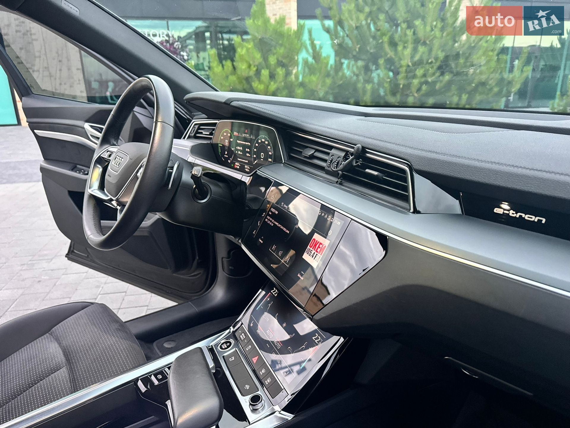 Audi e-tron 2022 VIN WAUZZZGE6NB036786 фото оголошення 38 з 53