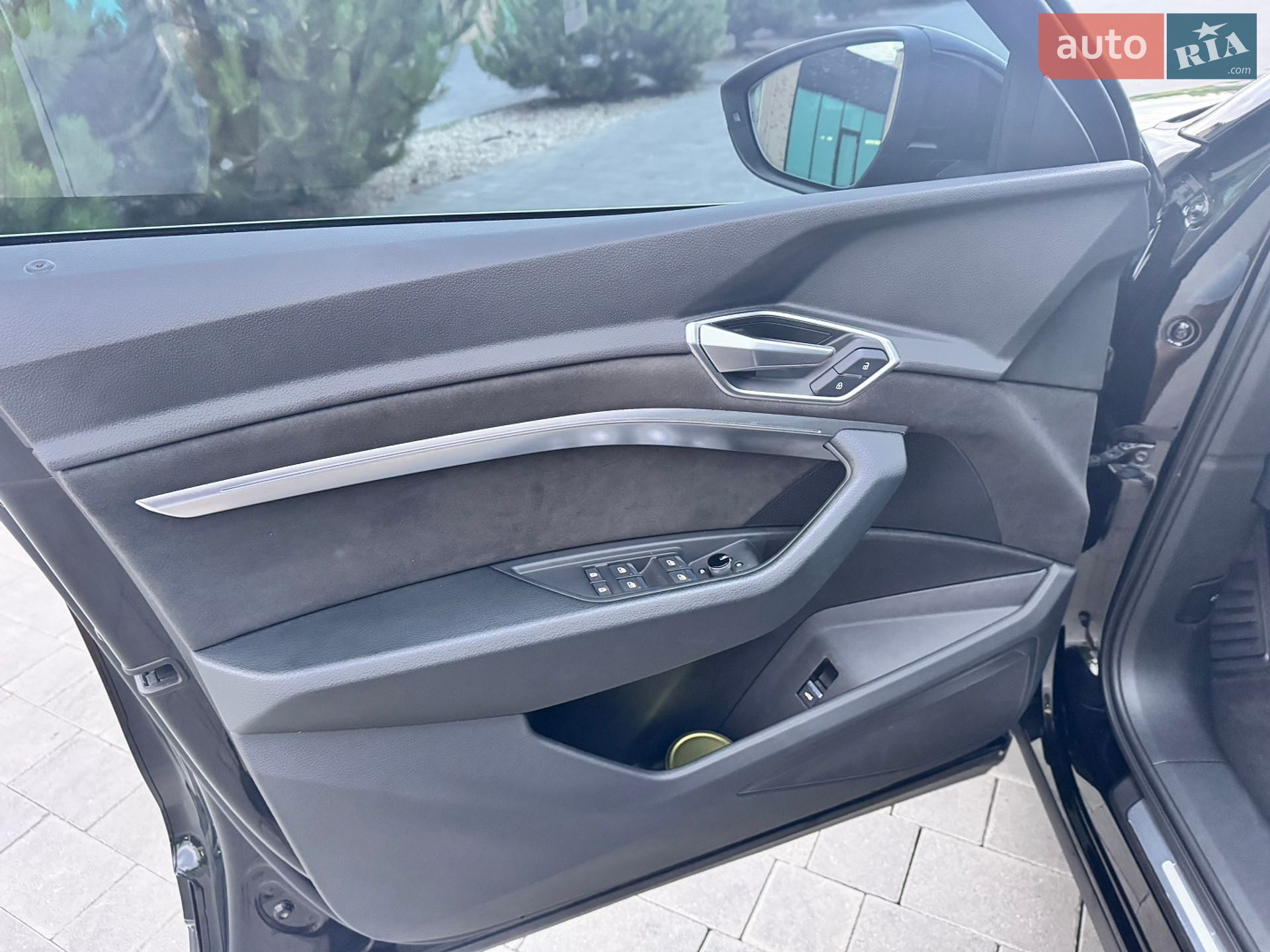 Audi e-tron 2022 VIN WAUZZZGE6NB036786 фото оголошення 31 з 53