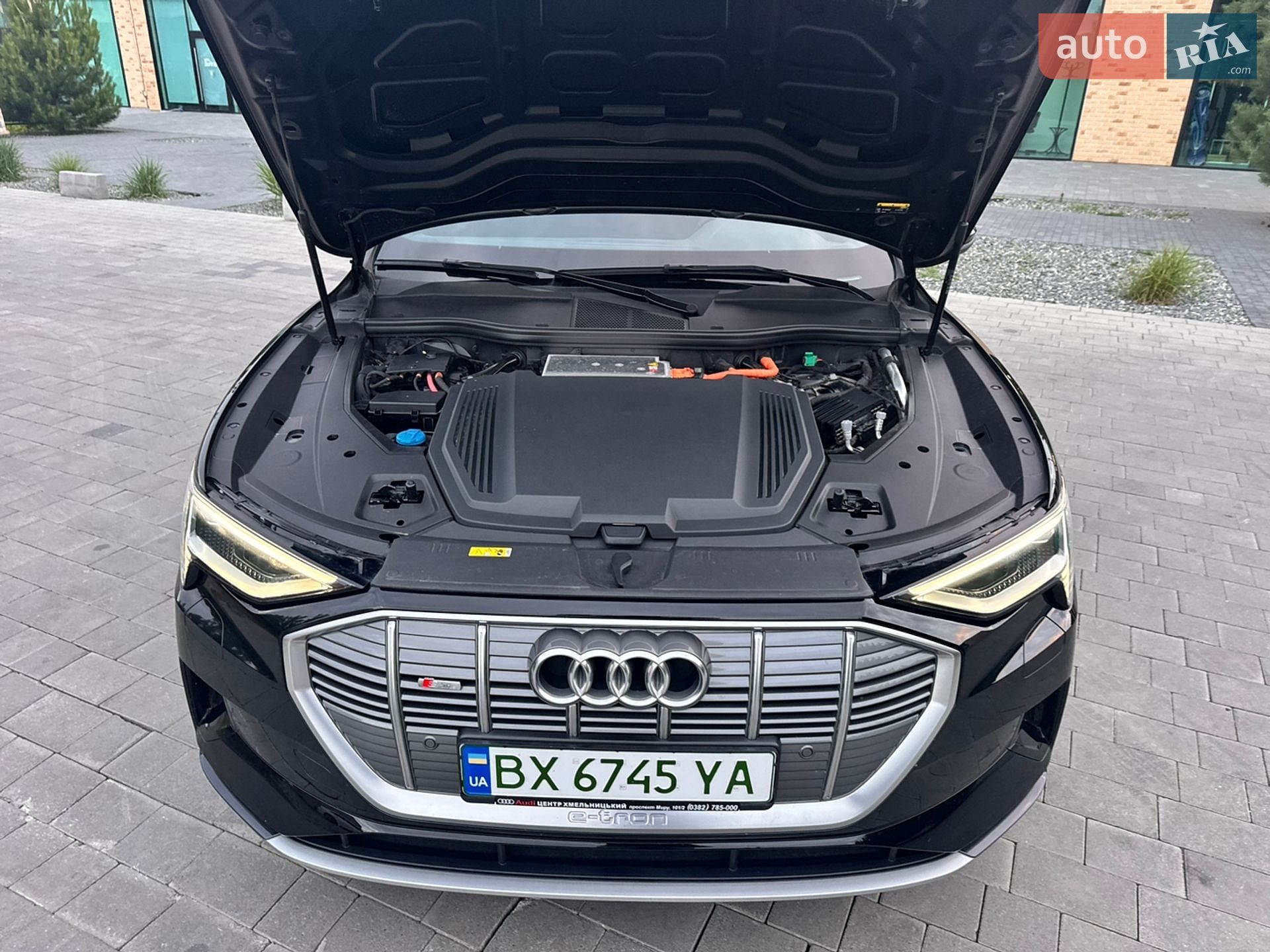 Audi e-tron 2022 VIN WAUZZZGE6NB036786 фото оголошення 47 з 53