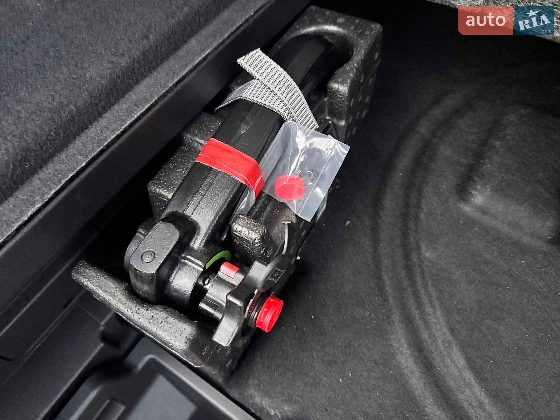 Audi e-tron 2022 VIN WAUZZZGE6NB036786 фото оголошення 46 з 53