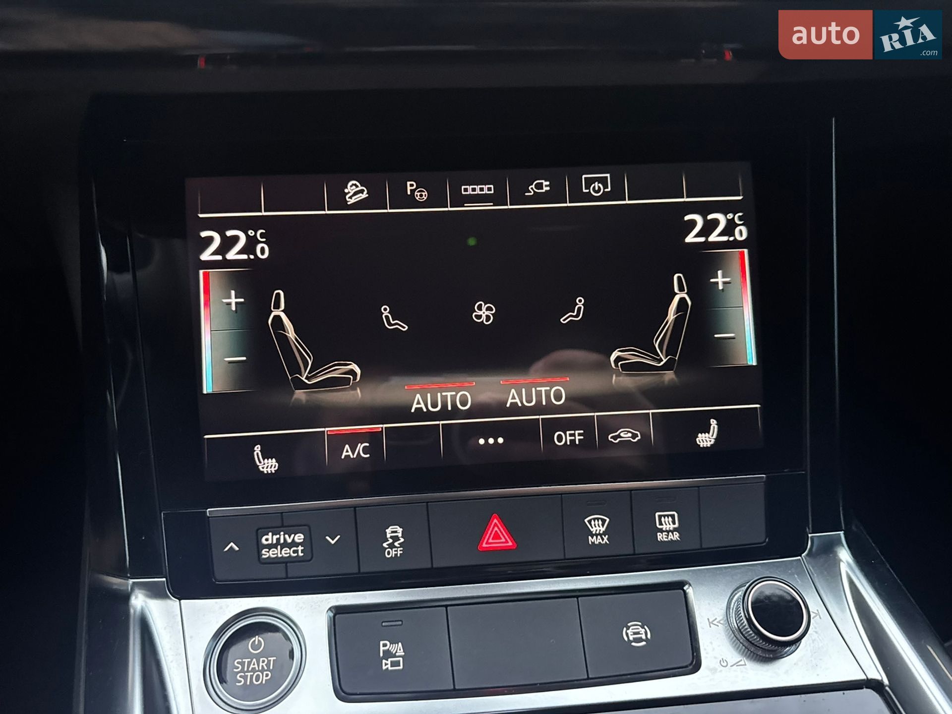 Audi e-tron 2022 VIN WAUZZZGE6NB036786 фото оголошення 50 з 53