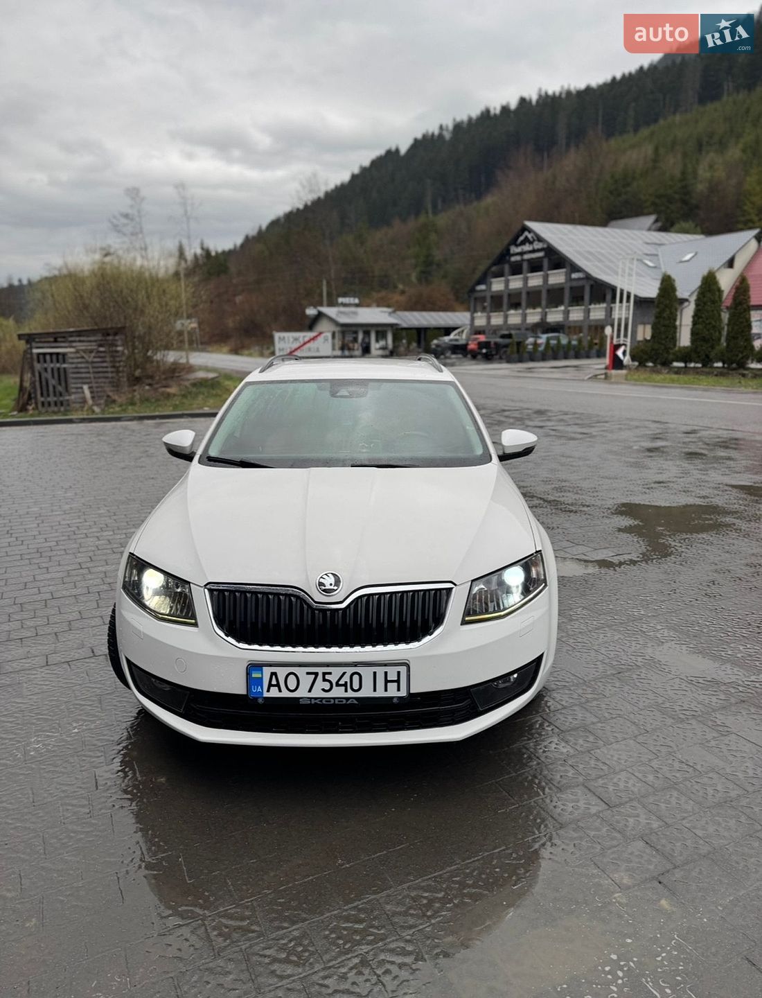Skoda Octavia 2014 VIN TMBLJ7NE2F0099839 фото оголошення 3 з 4