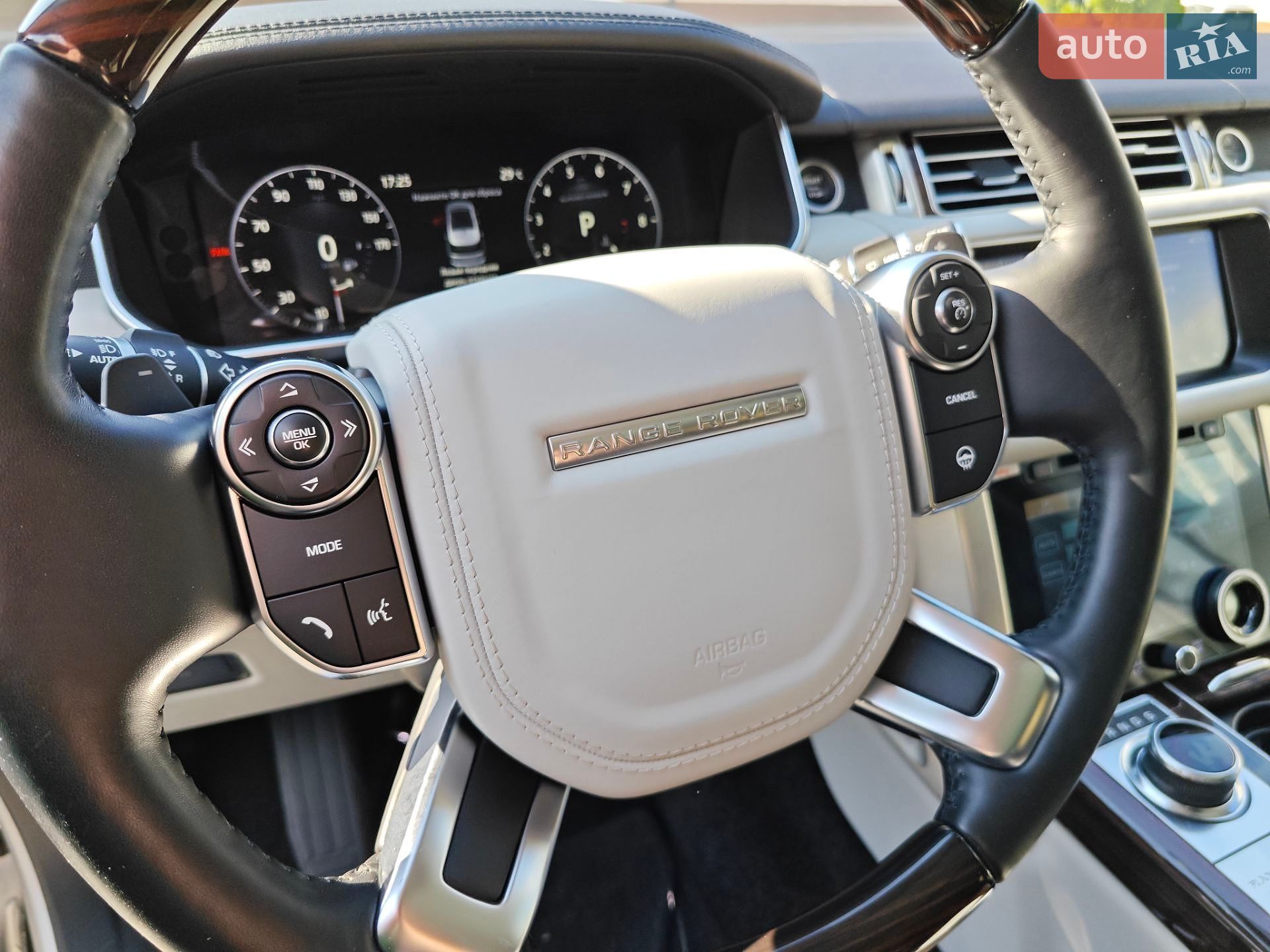 Land Rover Range Rover 2017 VIN SALGS2FEXHA348622 фото оголошення 18 з 29