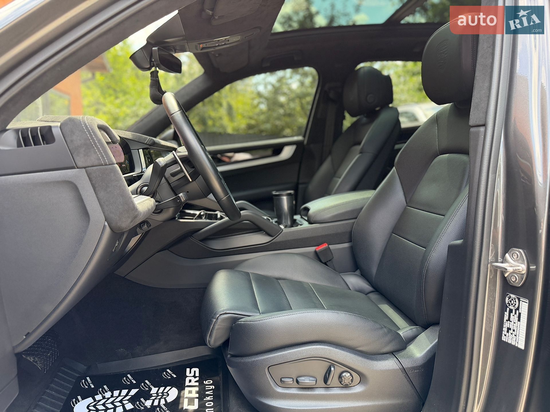 Porsche Cayenne 2023 VIN WP1AA2AY5RDA04955 фото оголошення 17 з 32