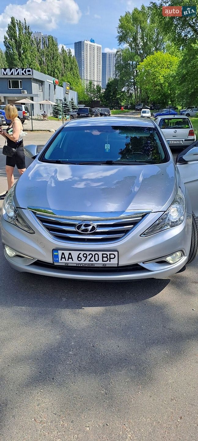 Hyundai Sonata 2012 VIN KMHEC41LBDA508764 фото оголошення 2 з 61