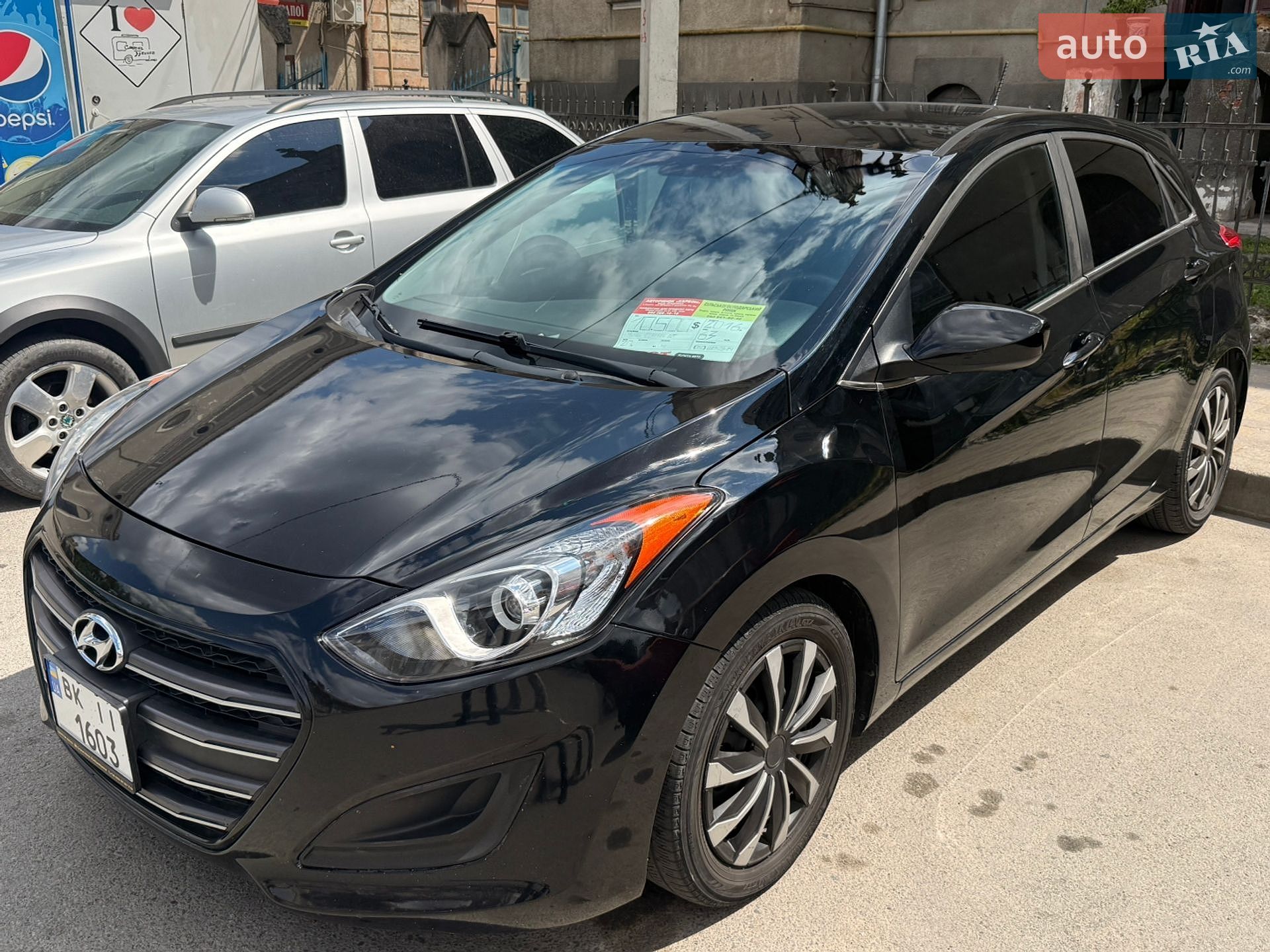 Hyundai Elantra 2016 VIN KMHD35LH7HU348210 фото оголошення 3 з 34