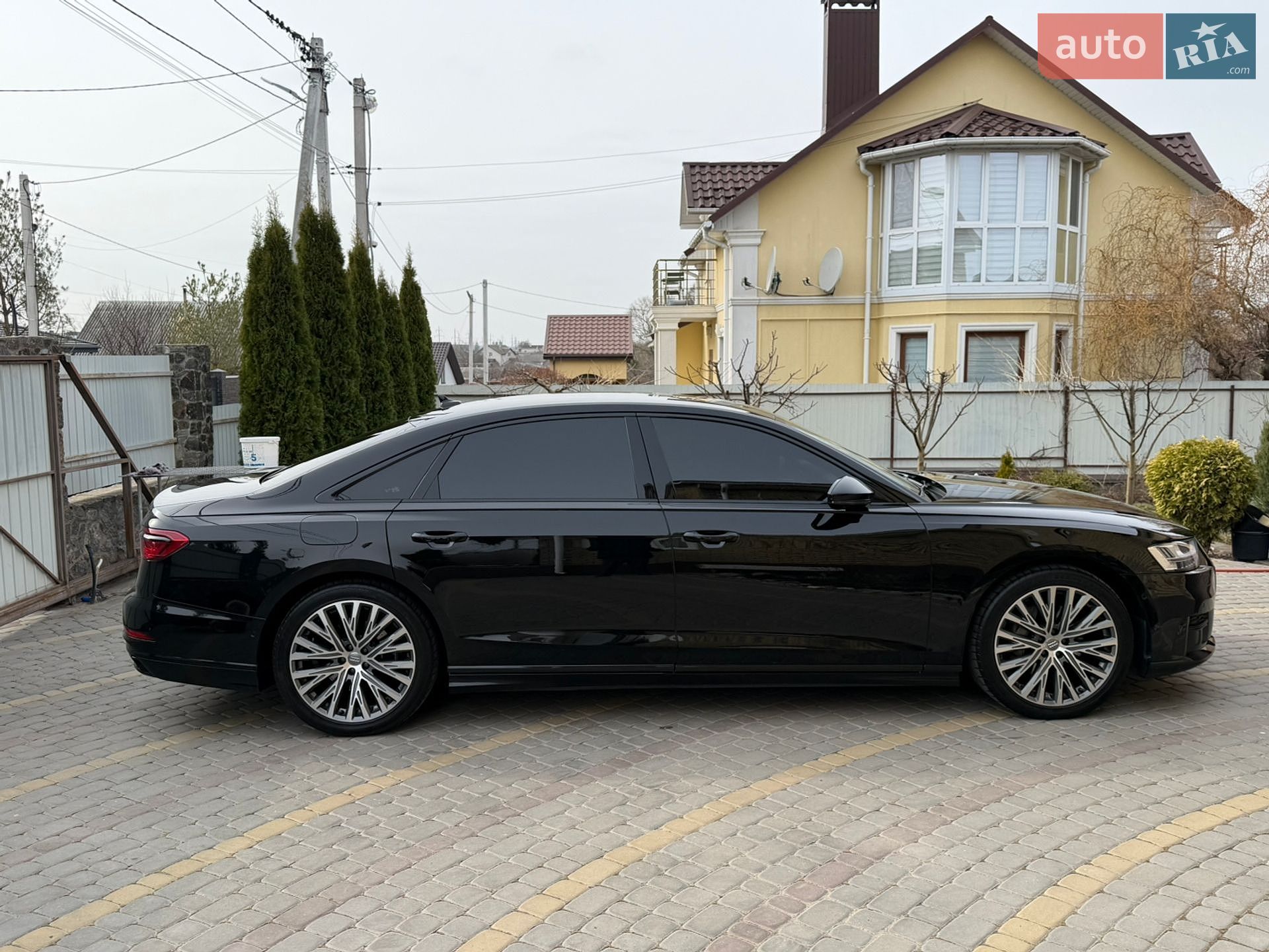 Audi A8 2021 VIN WAUZZZF86MN024288 фото оголошення 3 з 22
