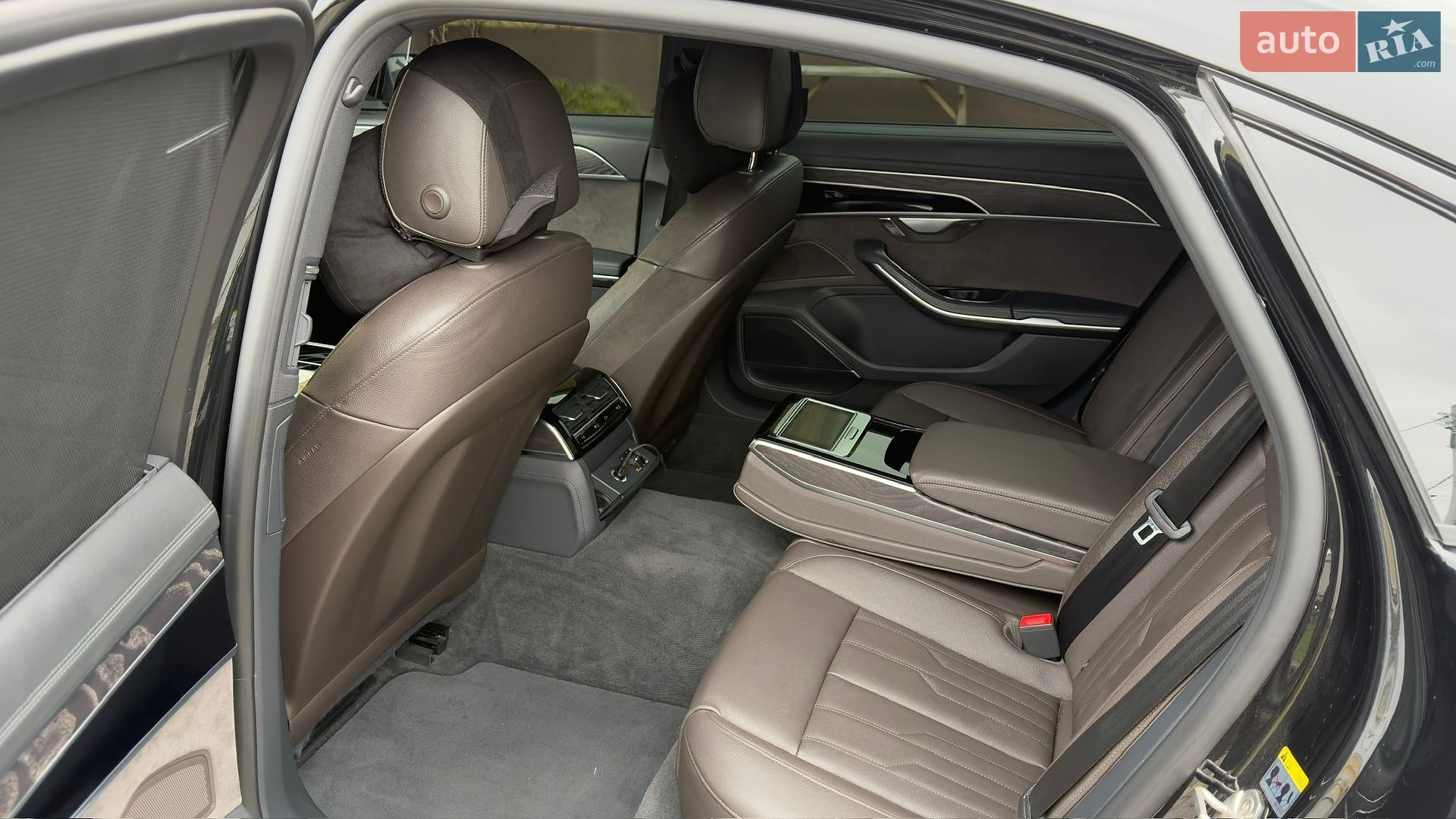 Audi A8 2021 VIN WAUZZZF86MN024288 фото оголошення 8 з 22