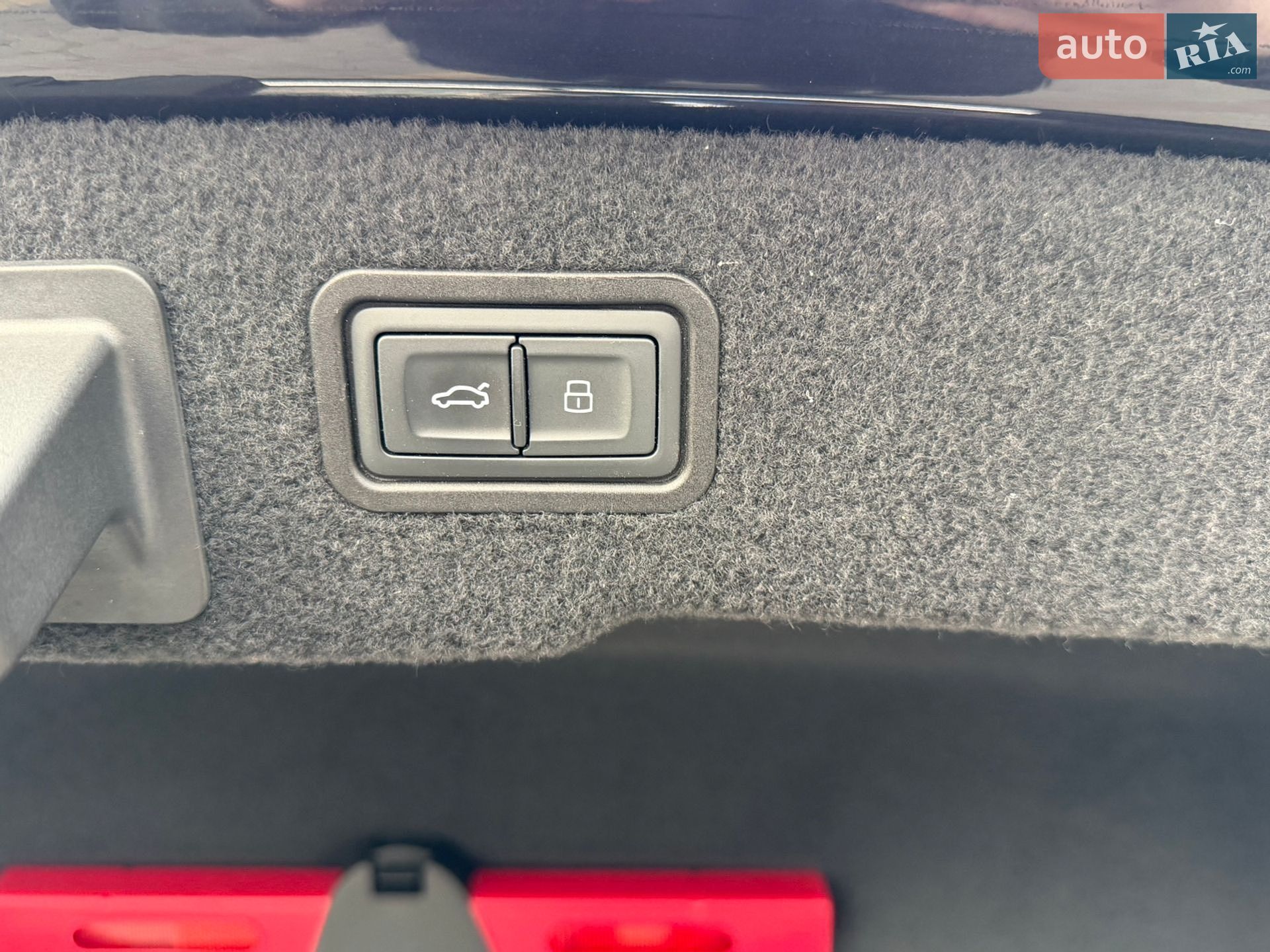 Audi A8 2021 VIN WAUZZZF86MN024288 фото оголошення 22 з 22
