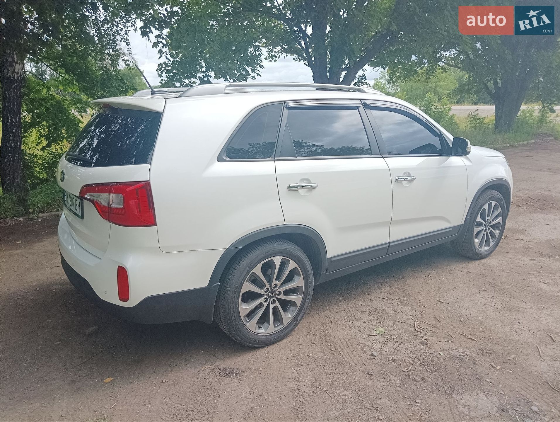 Kia Sorento 2013 VIN KNAKU815BDA404379 фото оголошення 2 з 21