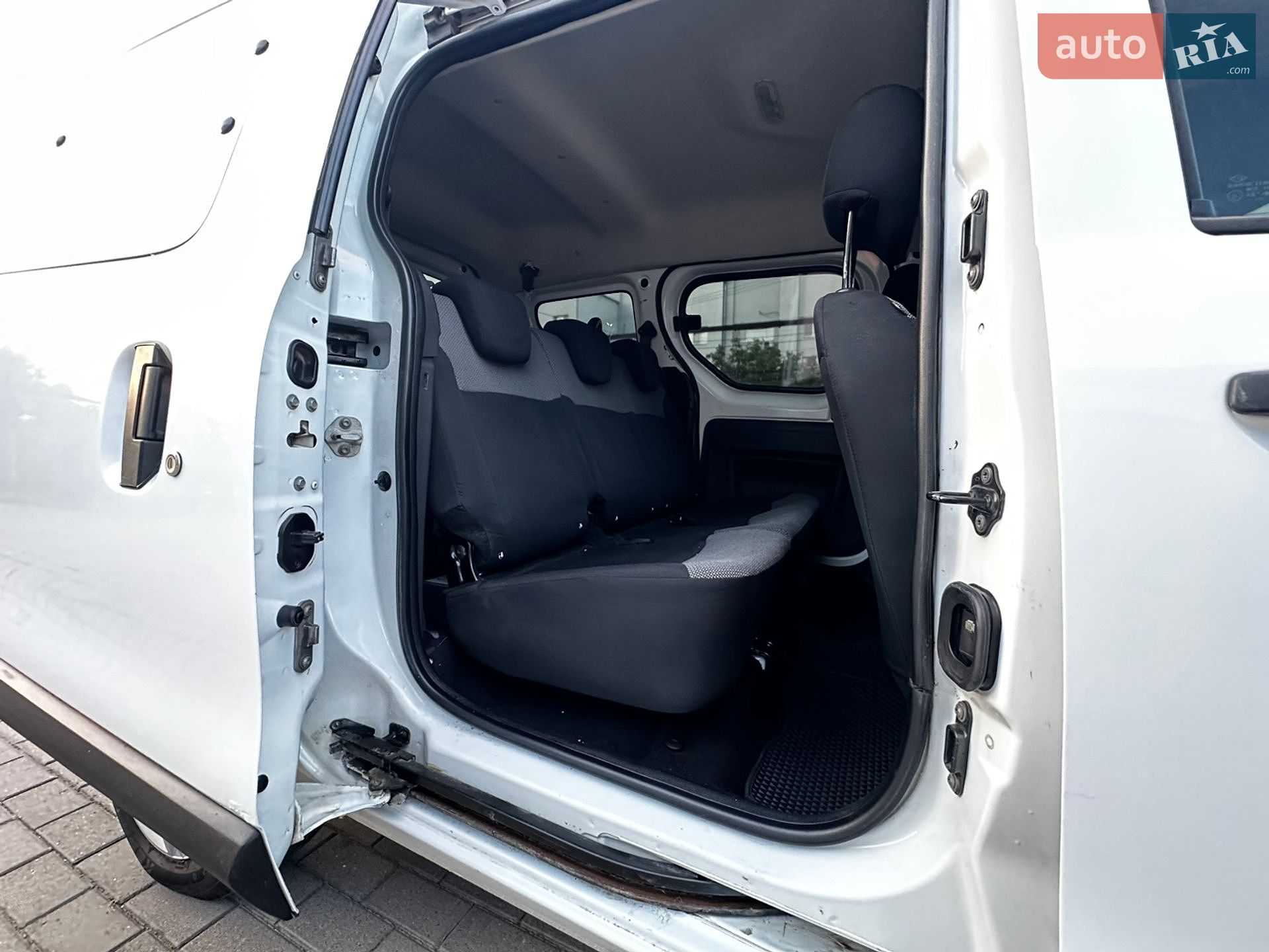 Renault Dokker 2017 VIN VF10SRCL457626646 фото оголошення 28 з 31