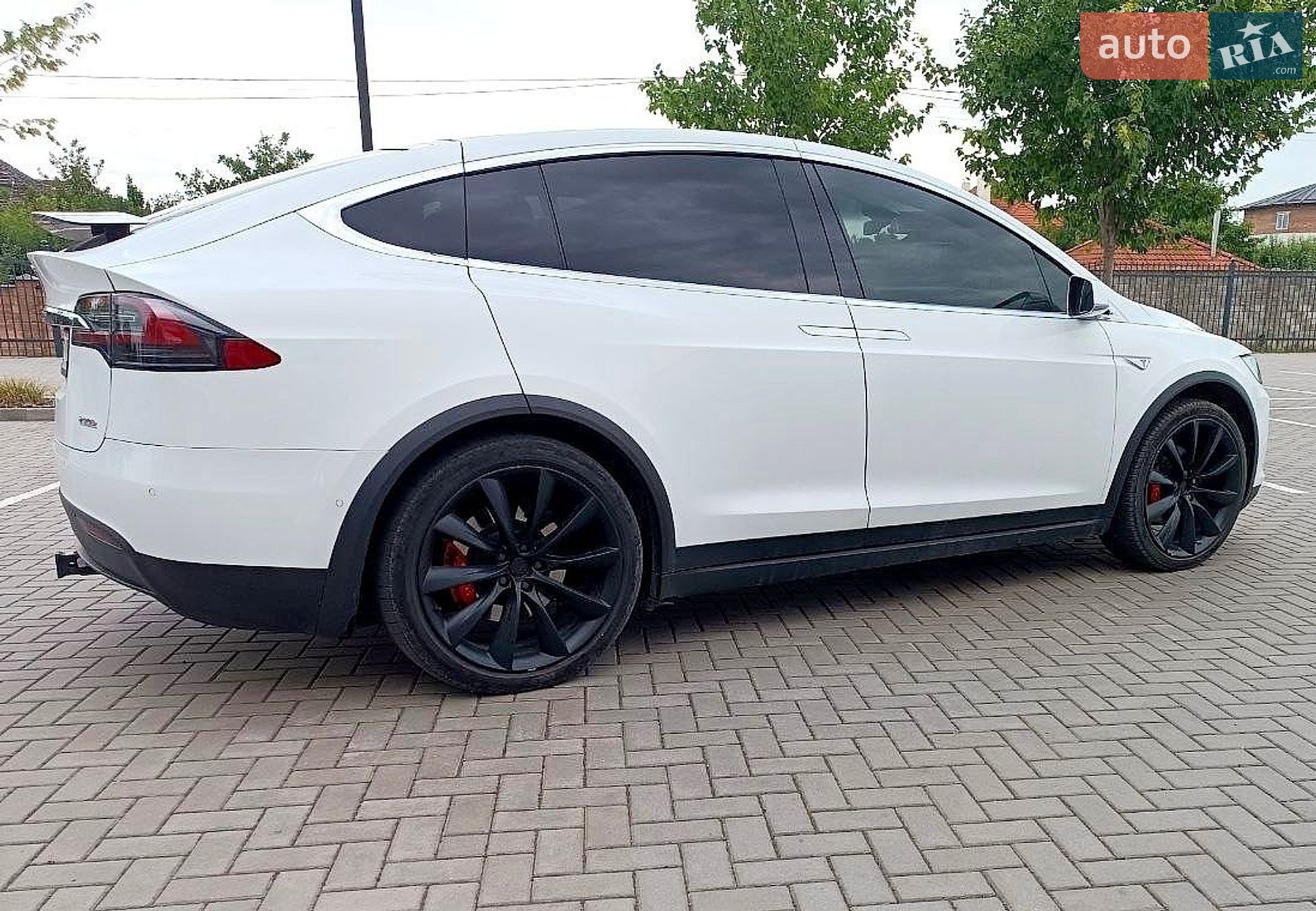 Tesla Model X 2016 VIN 5YJXCAE47GF003075 фото оголошення 6 з 27