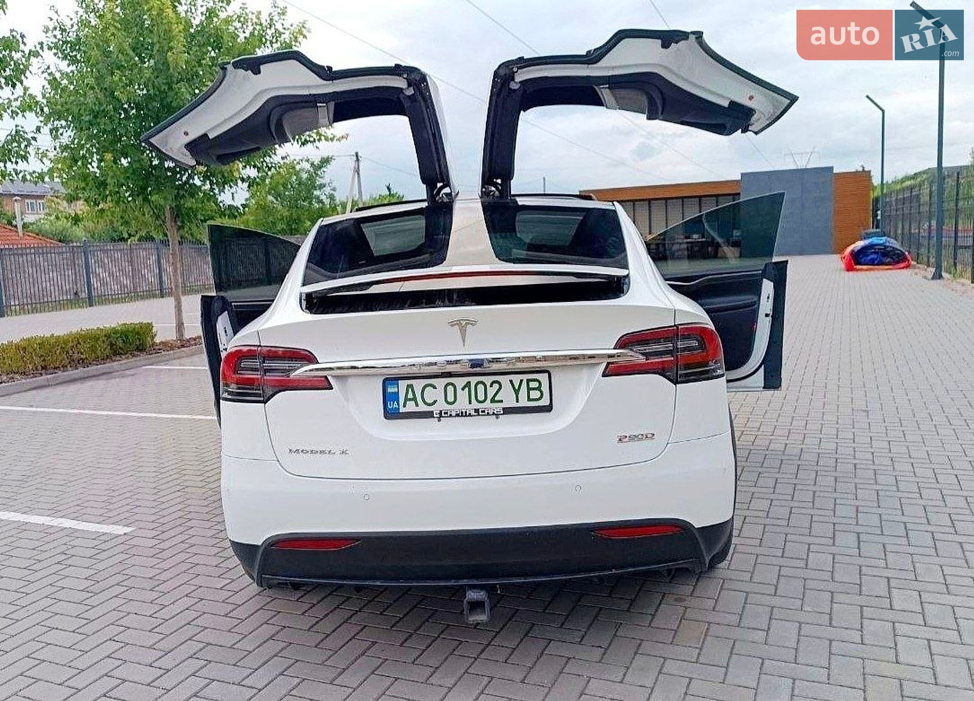 Tesla Model X 2016 VIN 5YJXCAE47GF003075 фото оголошення 7 з 27