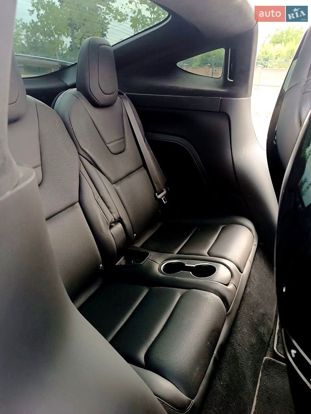 Tesla Model X 2016 VIN 5YJXCAE47GF003075 фото оголошення 22 з 27