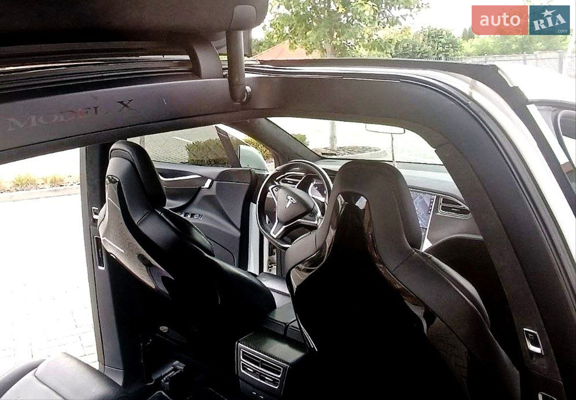 Tesla Model X 2016 VIN 5YJXCAE47GF003075 фото оголошення 18 з 27