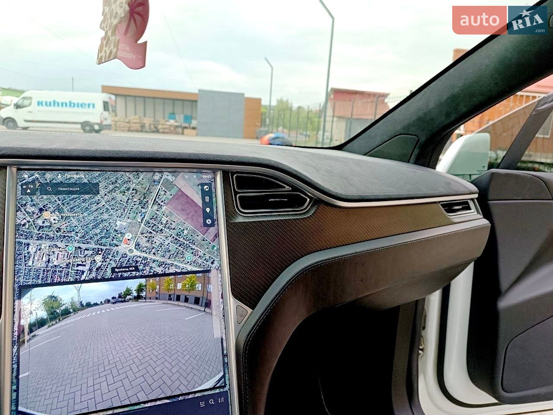 Tesla Model X 2016 VIN 5YJXCAE47GF003075 фото оголошення 16 з 27