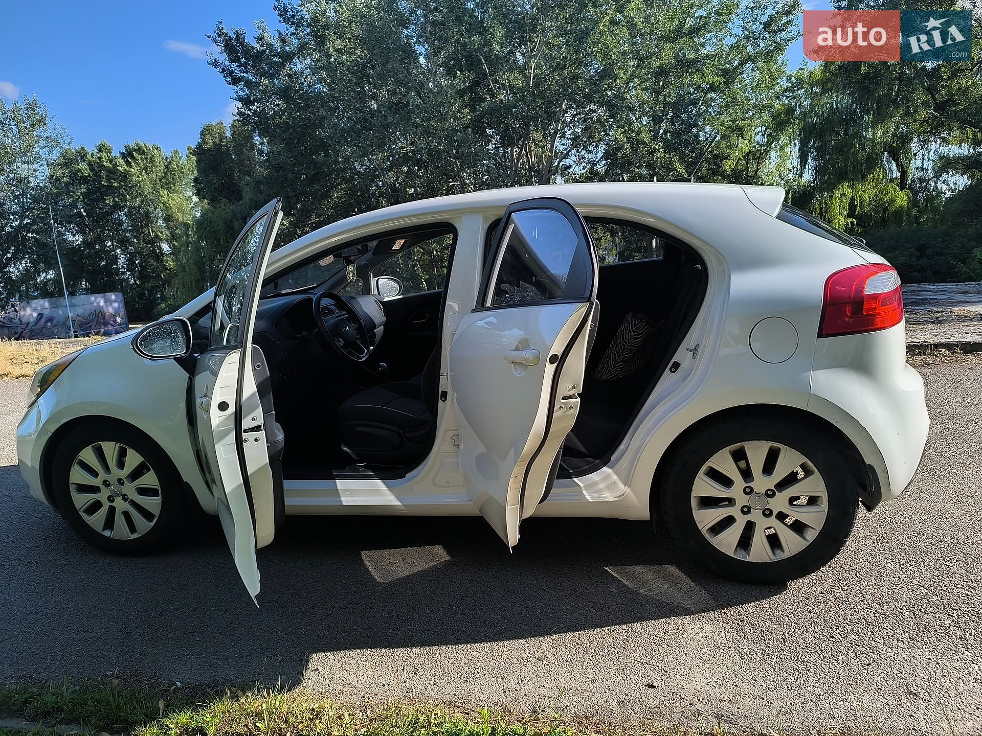 Kia Rio 2014 VIN KNADN5A32E6954677 фото оголошення 5 з 14