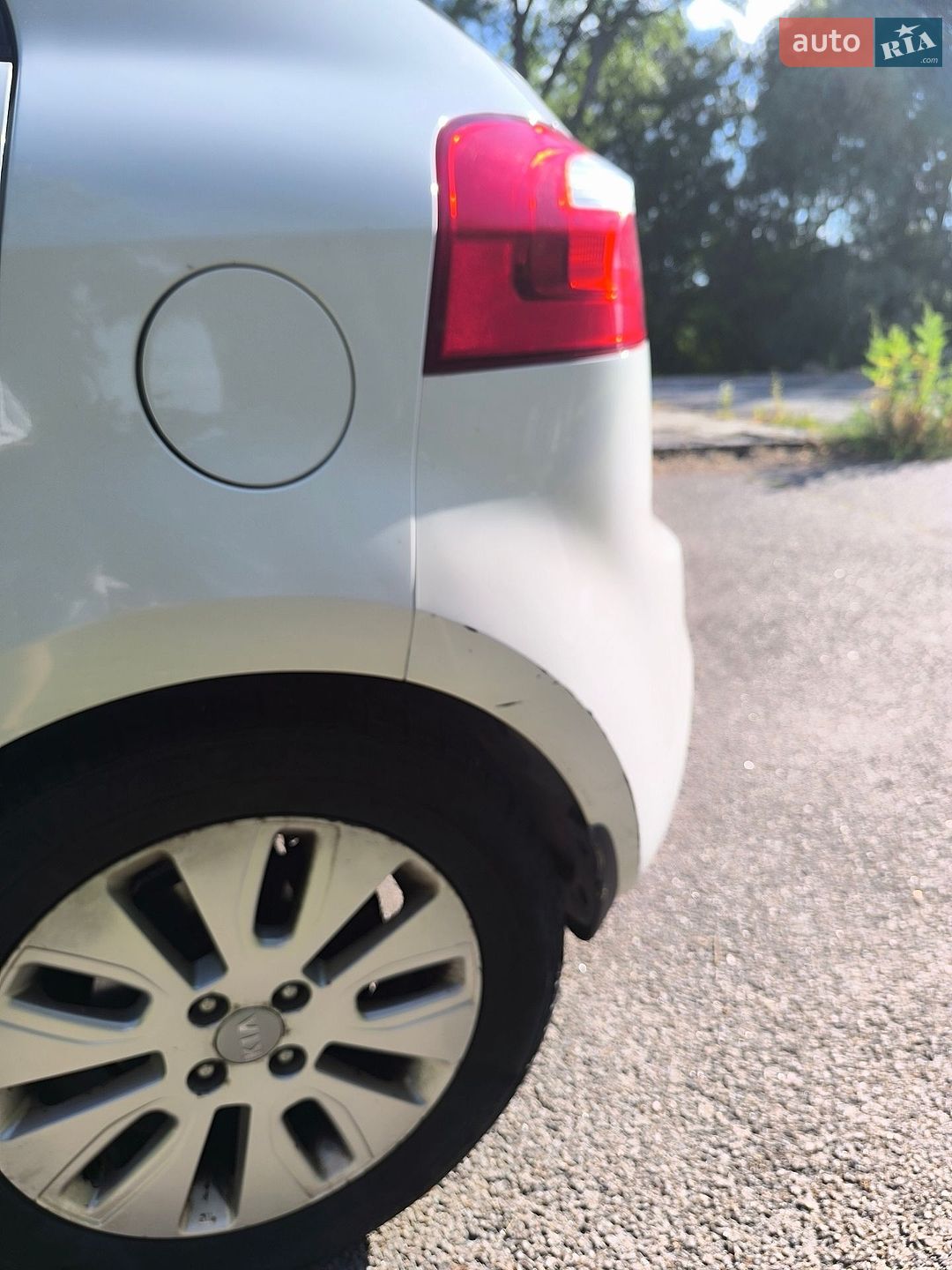 Kia Rio 2014 VIN KNADN5A32E6954677 фото оголошення 11 з 14