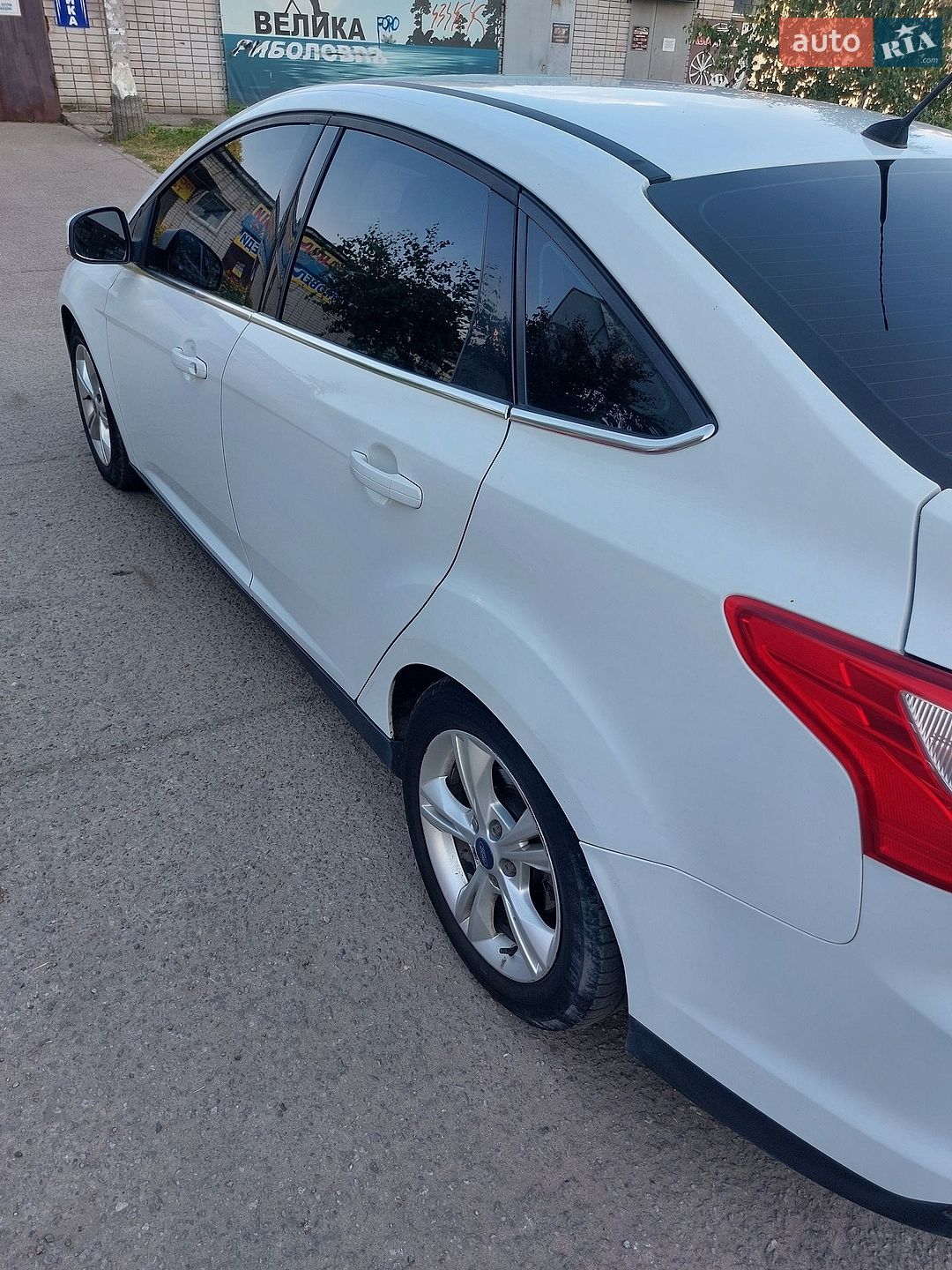 Ford Focus 2012 VIN WF0MXXGCBMCL44214 фото оголошення 4 з 15