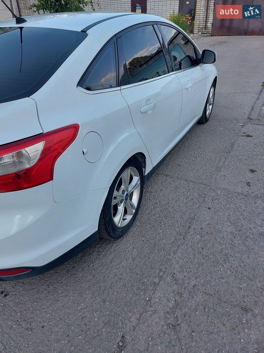 Ford Focus 2012 VIN WF0MXXGCBMCL44214 фото оголошення 5 з 15