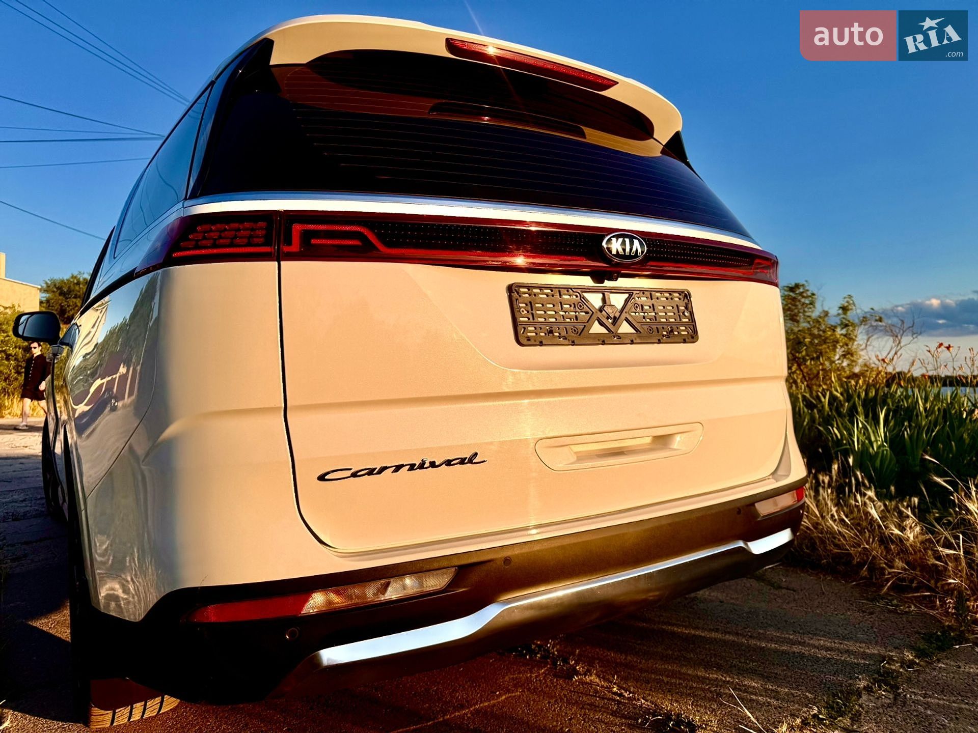 Kia Carnival 2021 VIN KNANE81BBMS012631 фото оголошення 12 з 48