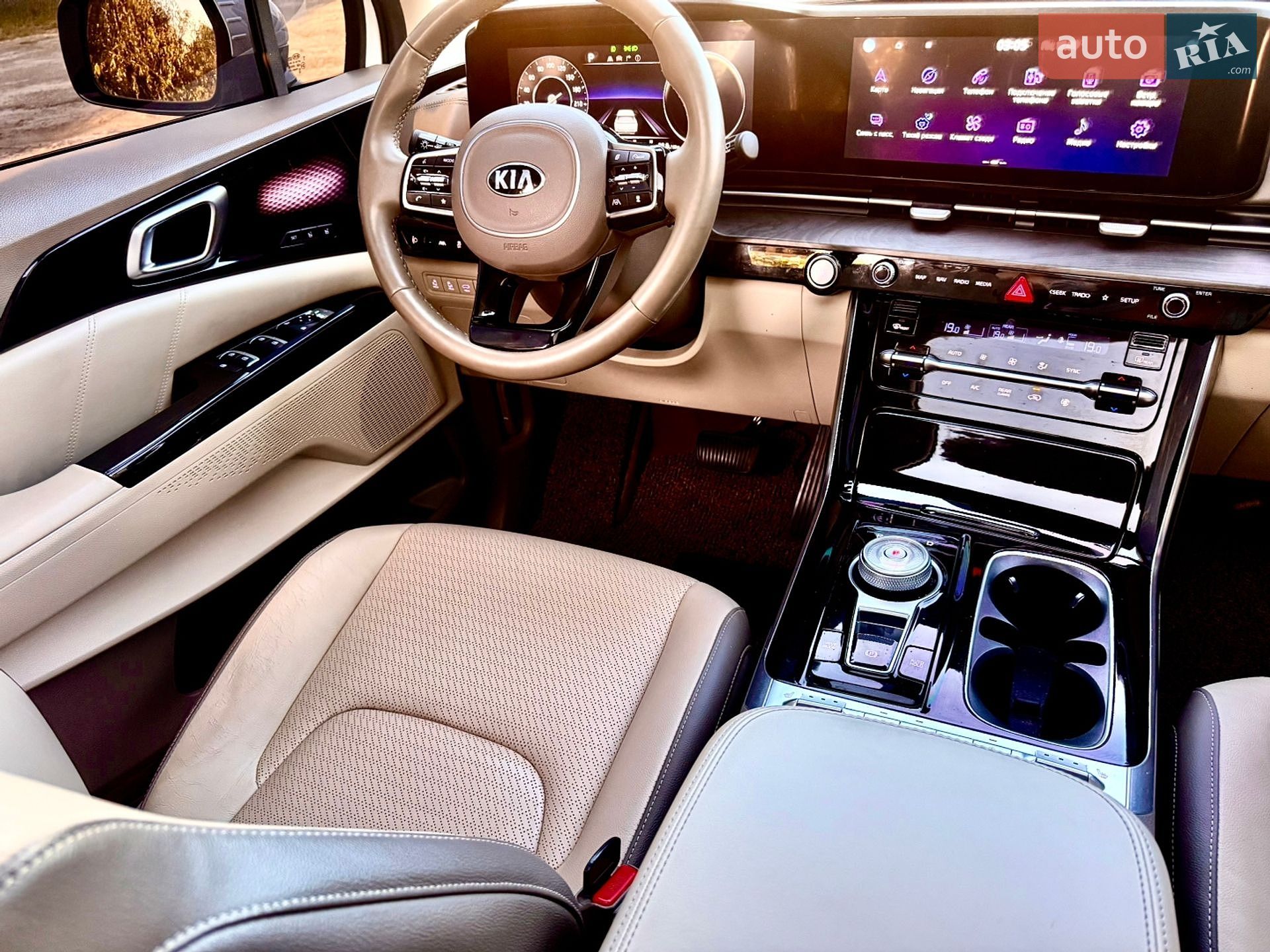 Kia Carnival 2021 VIN KNANE81BBMS012631 фото оголошення 25 з 48