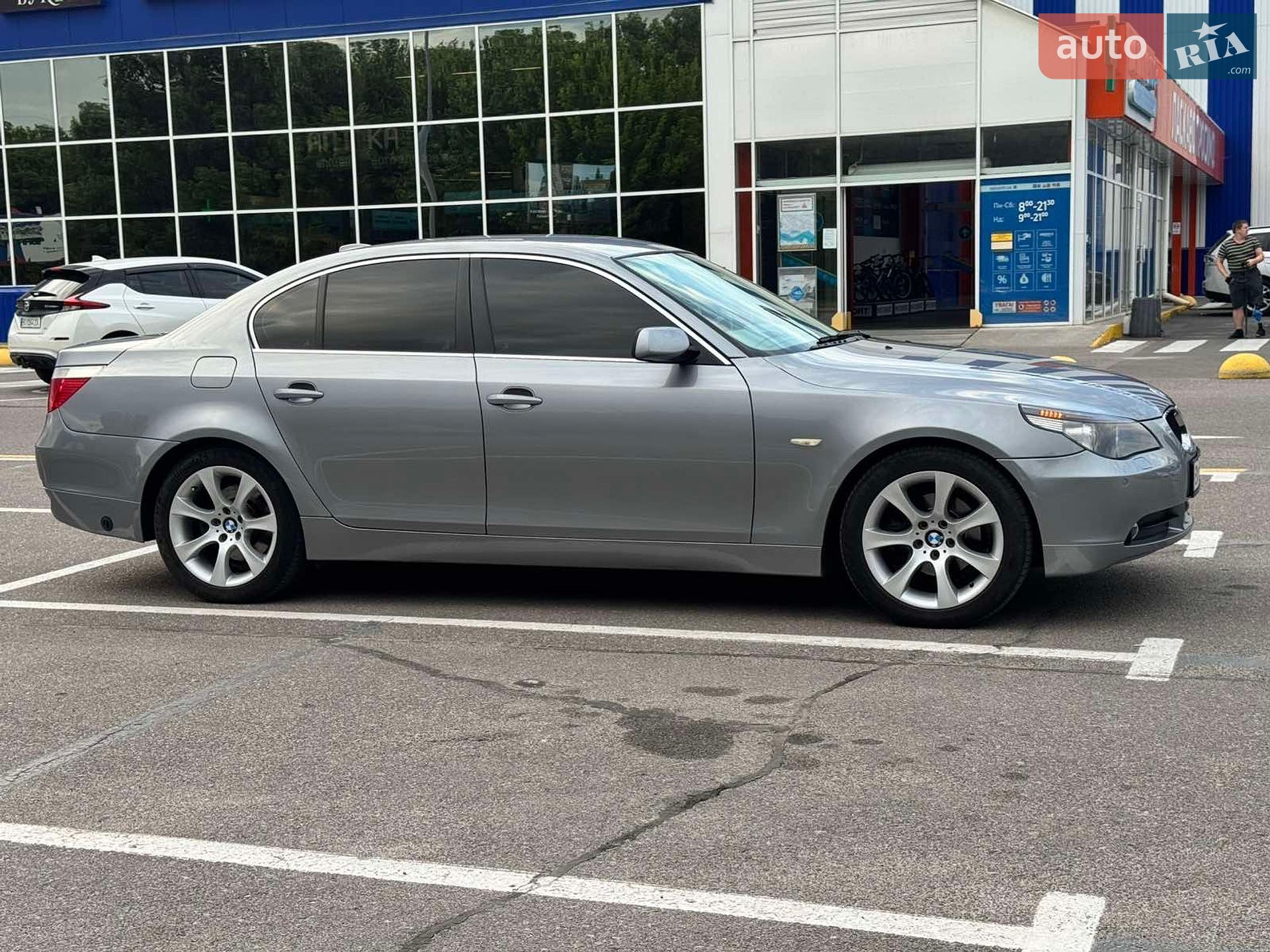 BMW 5 Series 2004 VIN WBANA31050B020376 фото оголошення 3 з 17