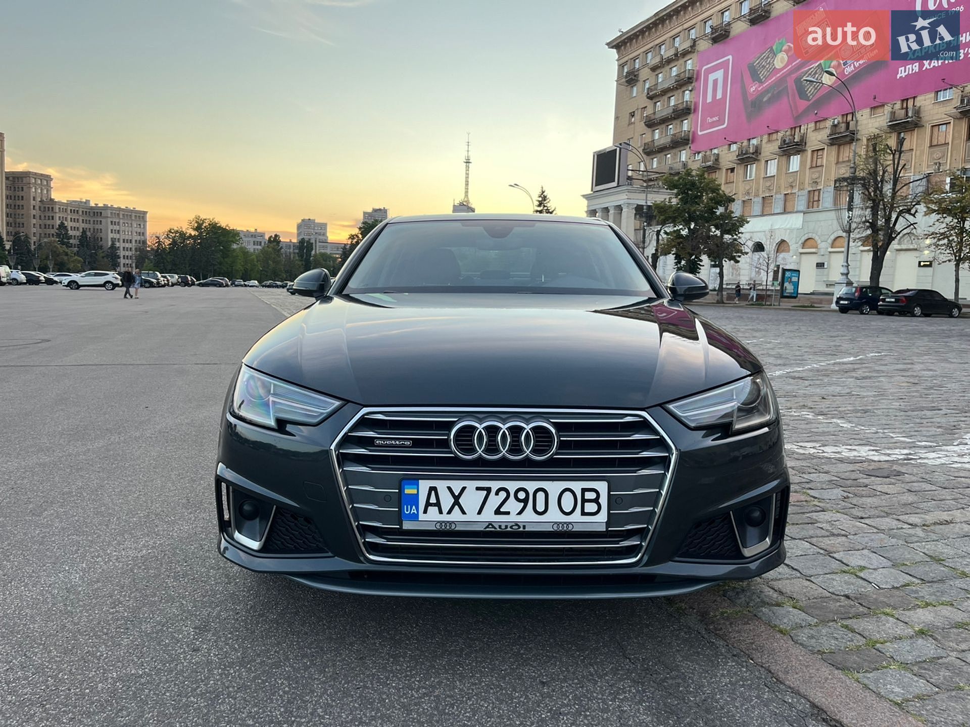 Audi A4 2018 VIN WAUDNAF48KA030893 фото оголошення 6 з 17