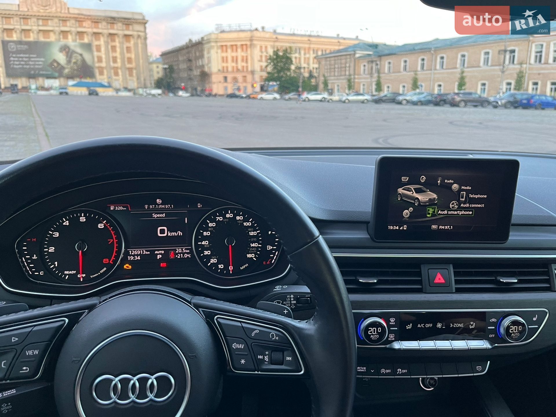 Audi A4 2018 VIN WAUDNAF48KA030893 фото оголошення 16 з 17