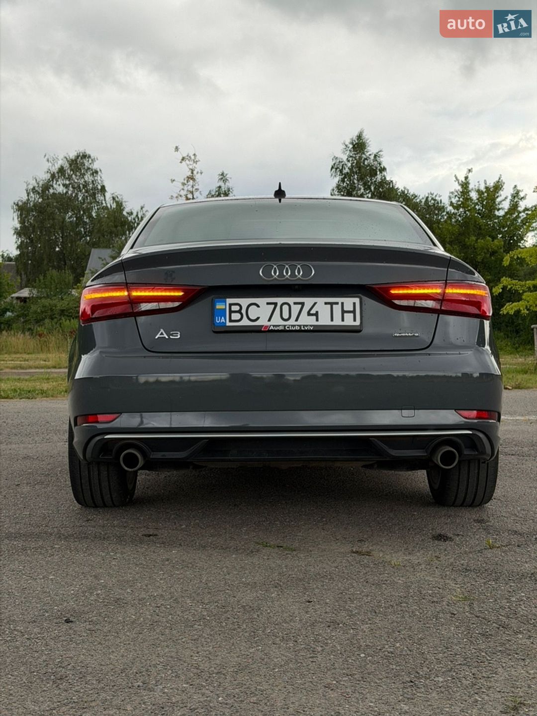 Audi A3 2019 VIN WAUBEGFF8KA082035 фото оголошення 10 з 13