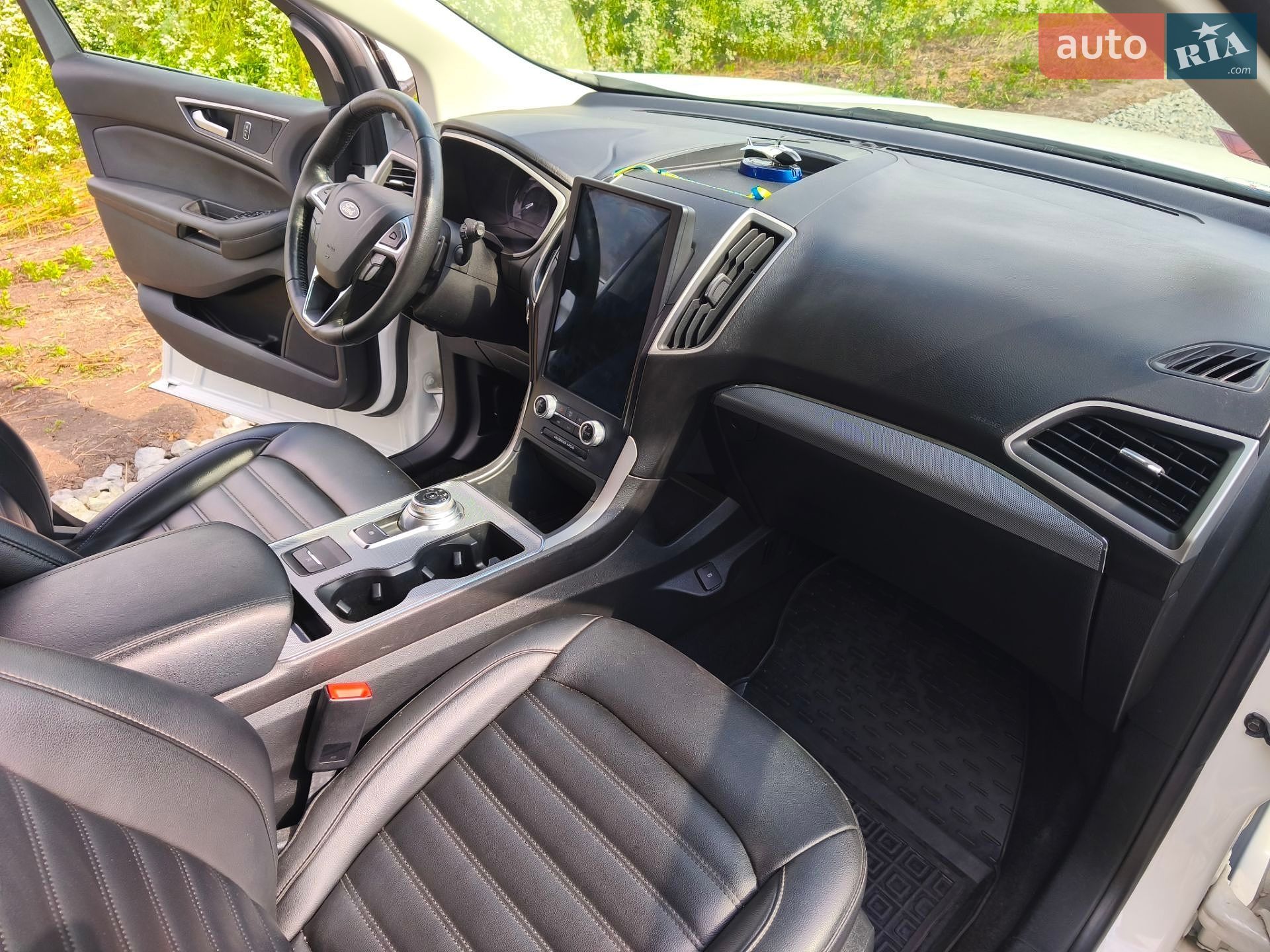 Ford Edge 2021 VIN 2FMPK4J96MBA61785 фото оголошення 17 з 40