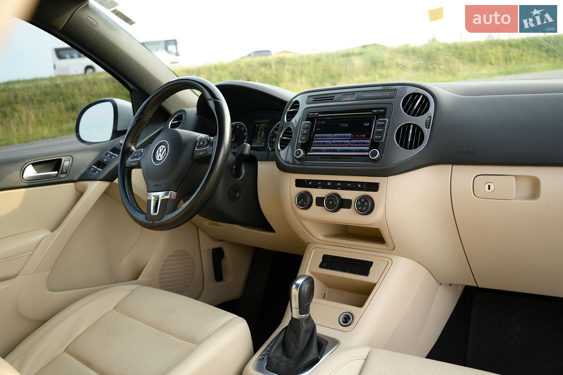 Volkswagen Tiguan 2014 VIN WVGAV7AX1FW558807 фото оголошення 15 з 20