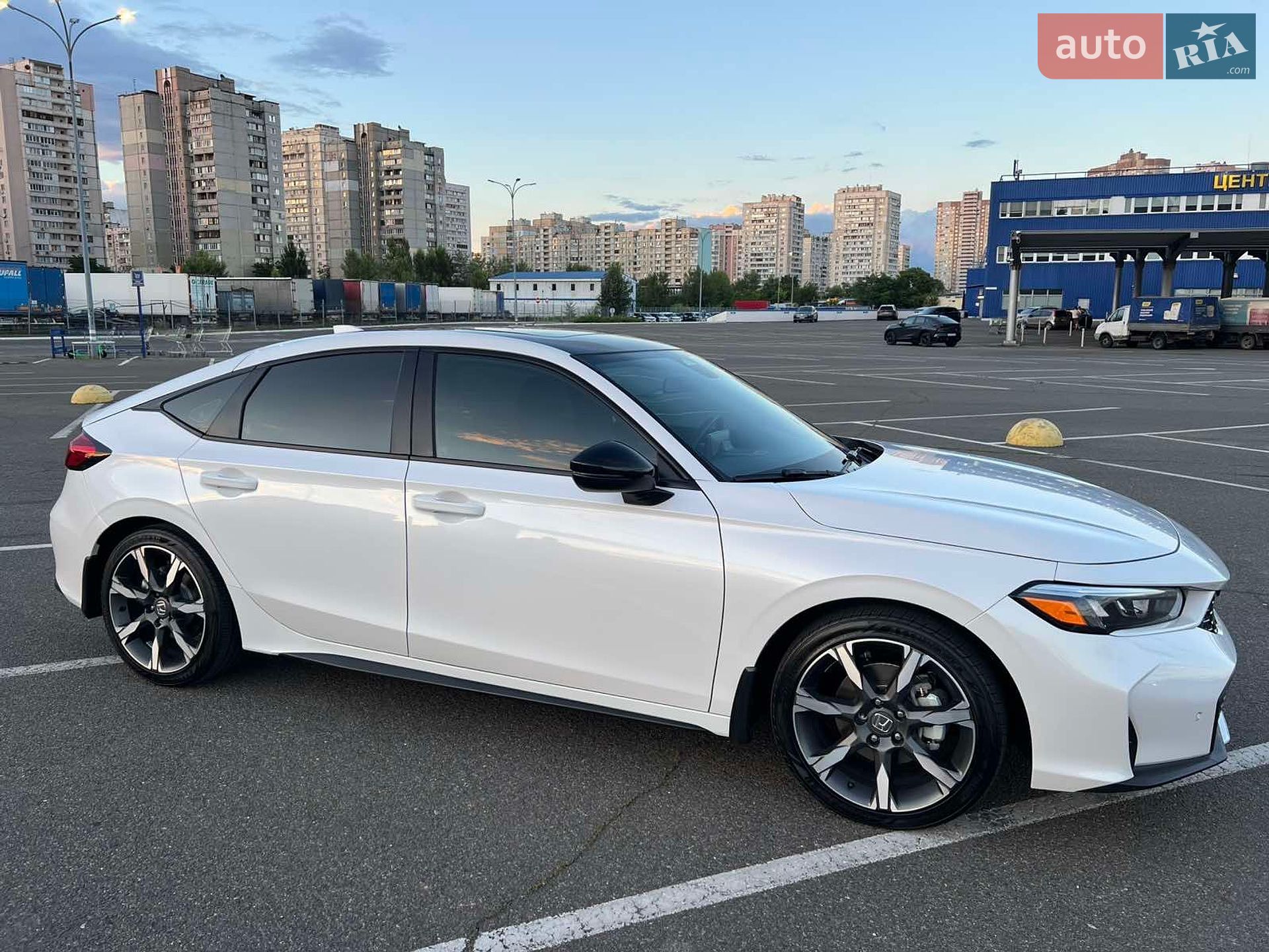 Honda Civic 2024 VIN 19XFL4H94SE002016 фото оголошення 17 з 33