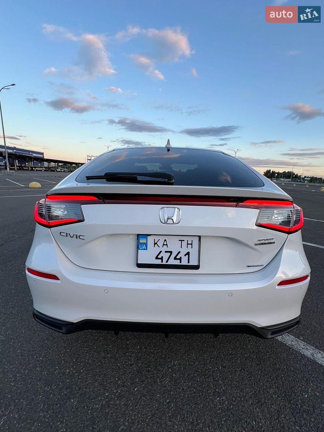 Honda Civic 2024 VIN 19XFL4H94SE002016 фото оголошення 18 з 33