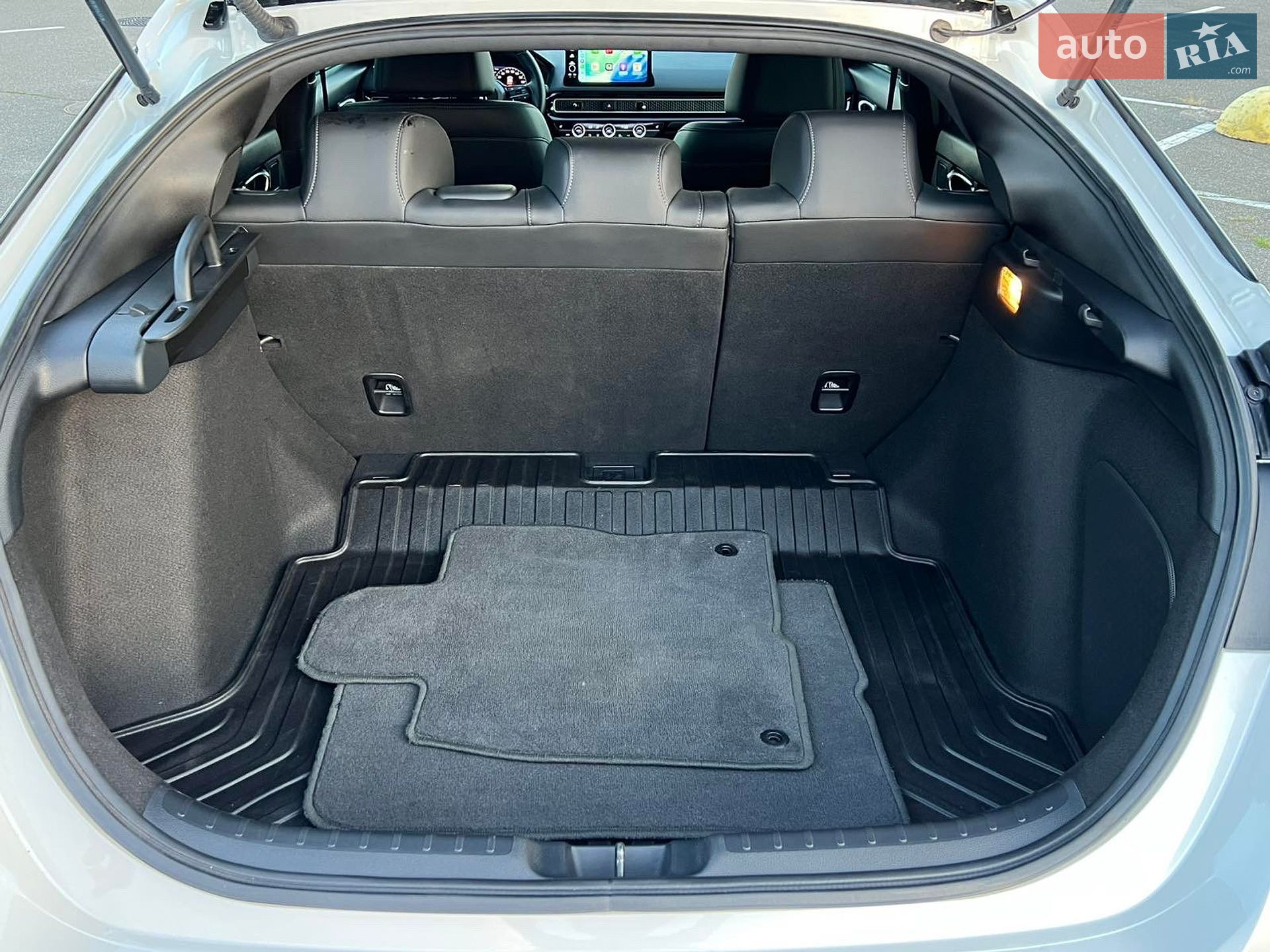 Honda Civic 2024 VIN 19XFL4H94SE002016 фото оголошення 29 з 33