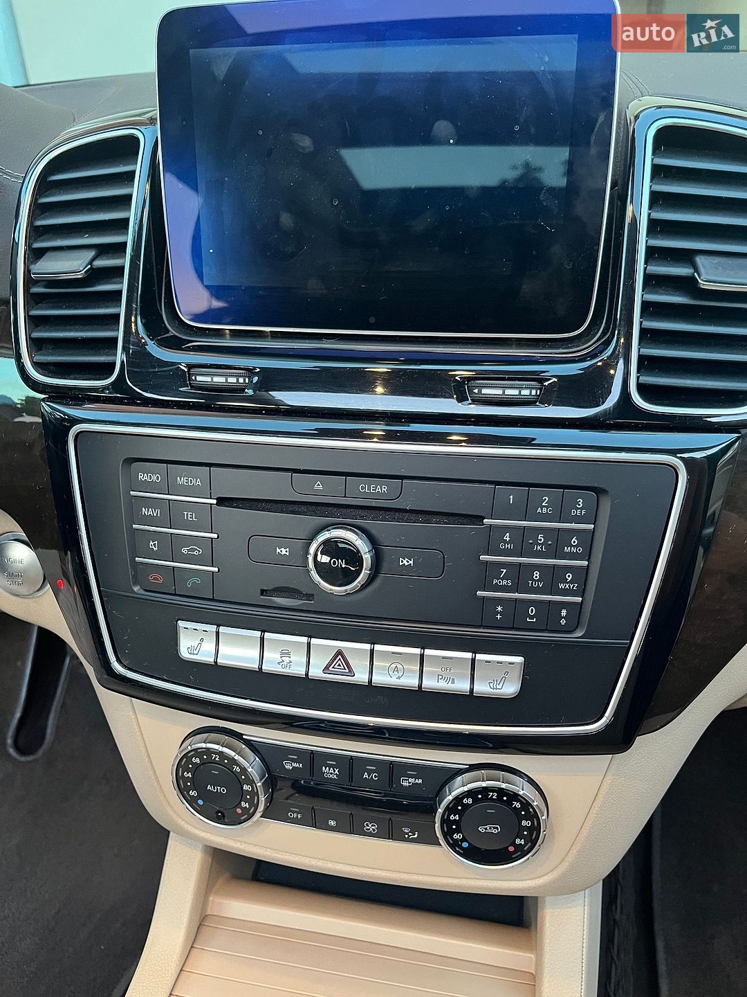 Mercedes-Benz GLS-Class 2017 VIN 4JGDF6EE7JB043405 фото оголошення 10 з 17